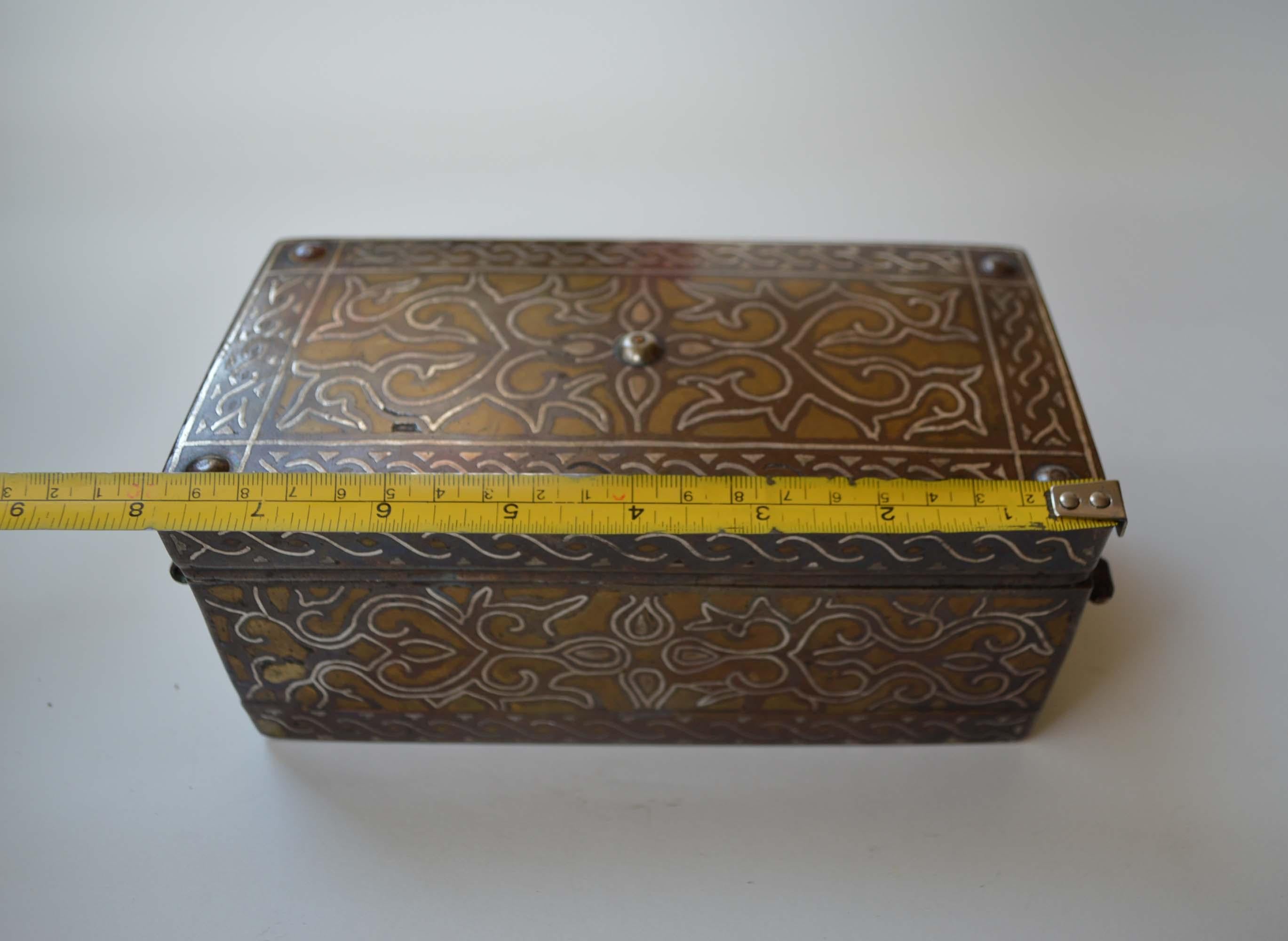 Fine Antique Philippine Bronze Silver Brass Inlaid Betel Box Collectible Boxes For Sale 4