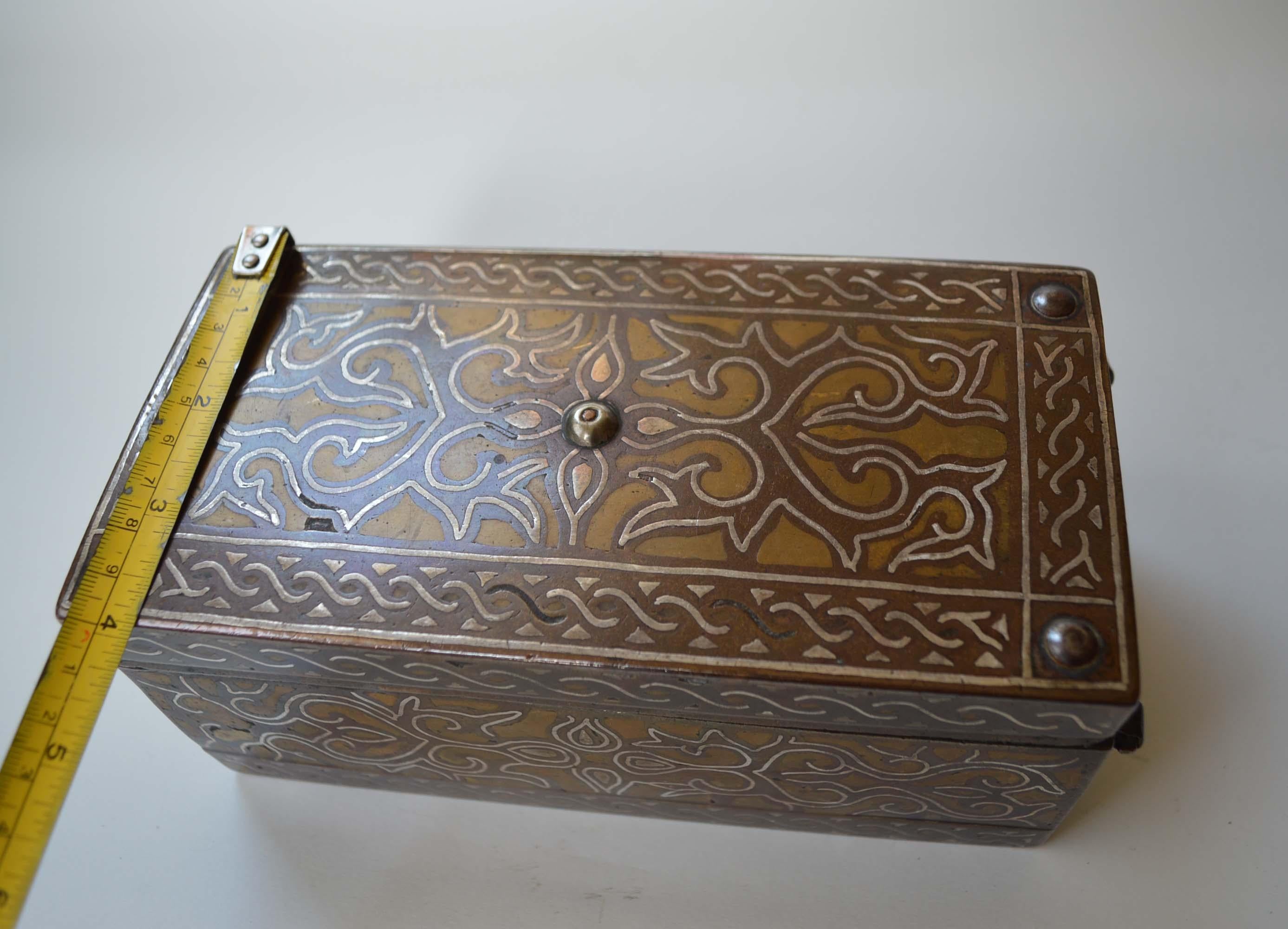 Fine Antique Philippine Bronze Silver Brass Inlaid Betel Box Collectible Boxes For Sale 5