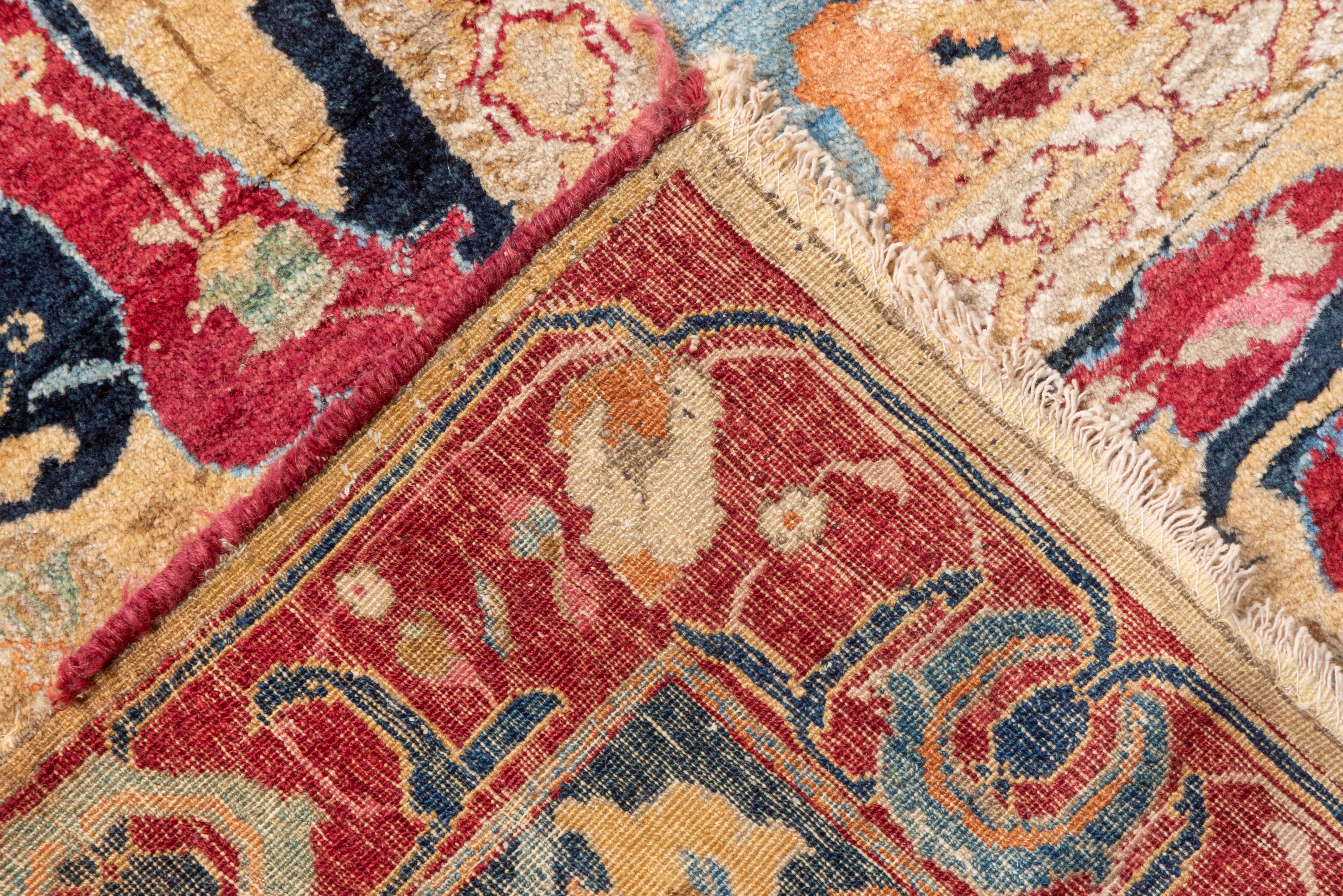 Antiker roter indischer Agra-Teppich, farbenfrohe Palette und Bordüre, rotes Feld 1