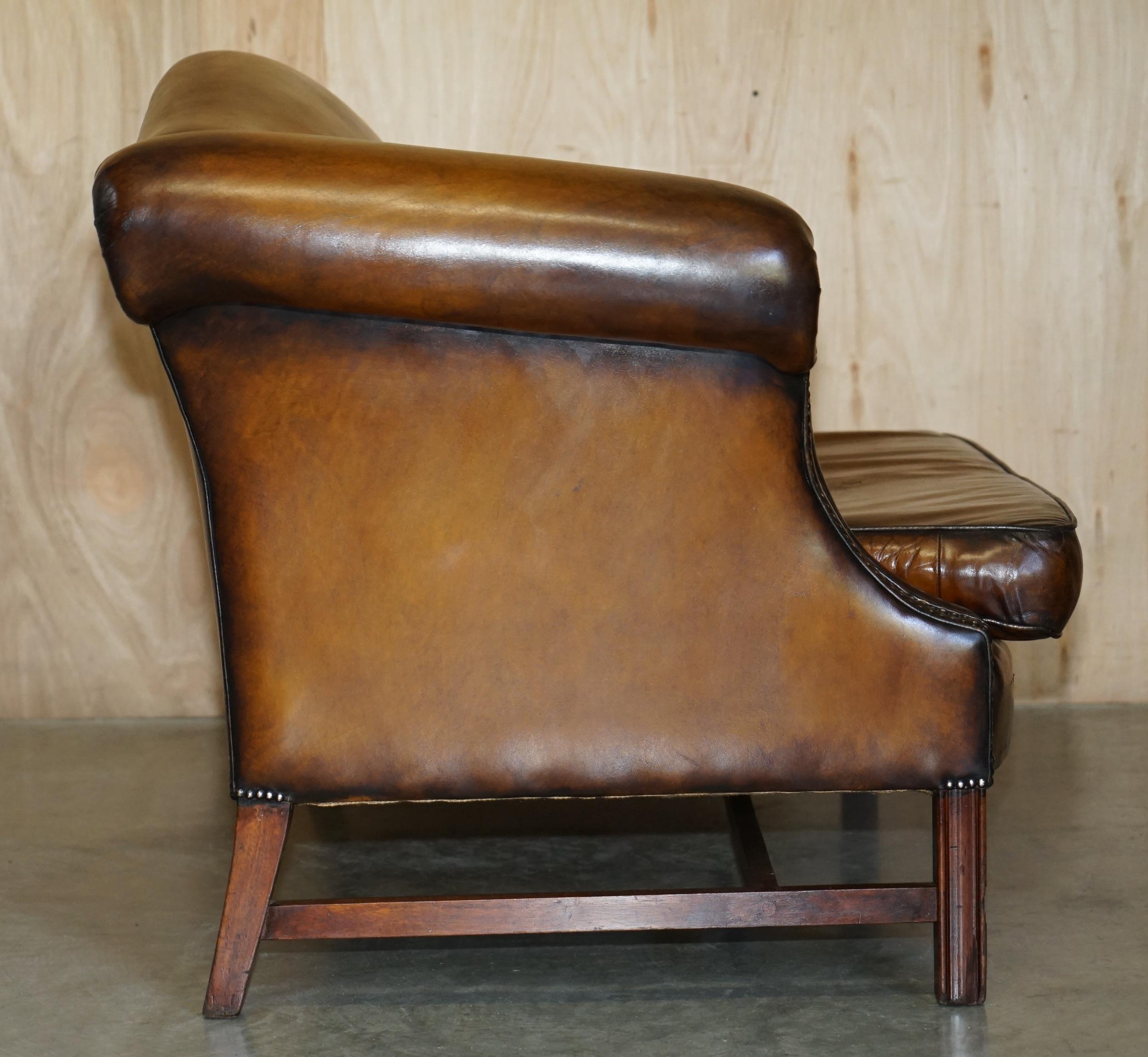 FINE ANTiQUE REGENCY HUMPBACK  Style RESTORED BROWN LEATHER SOFA ARMCHAIR SUITE im Angebot 11