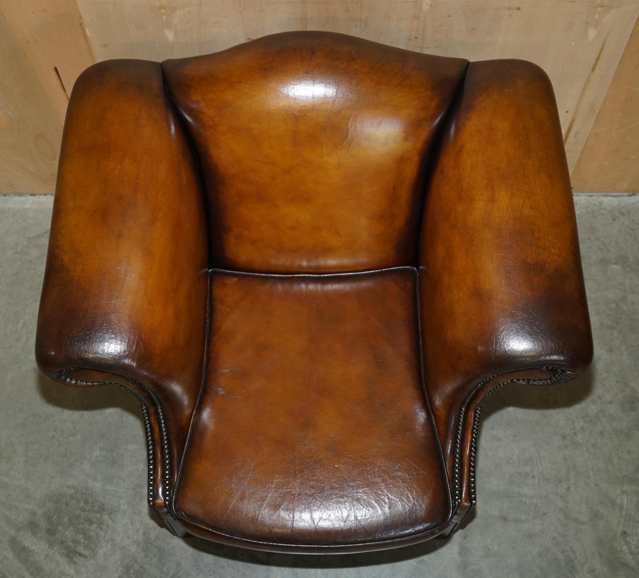 Hand-Crafted FINE ANTiQUE REGENCY HUMPBACK STYLE RESTORED BROWN LEATHER SOFA ARMCHAIR SUITE For Sale