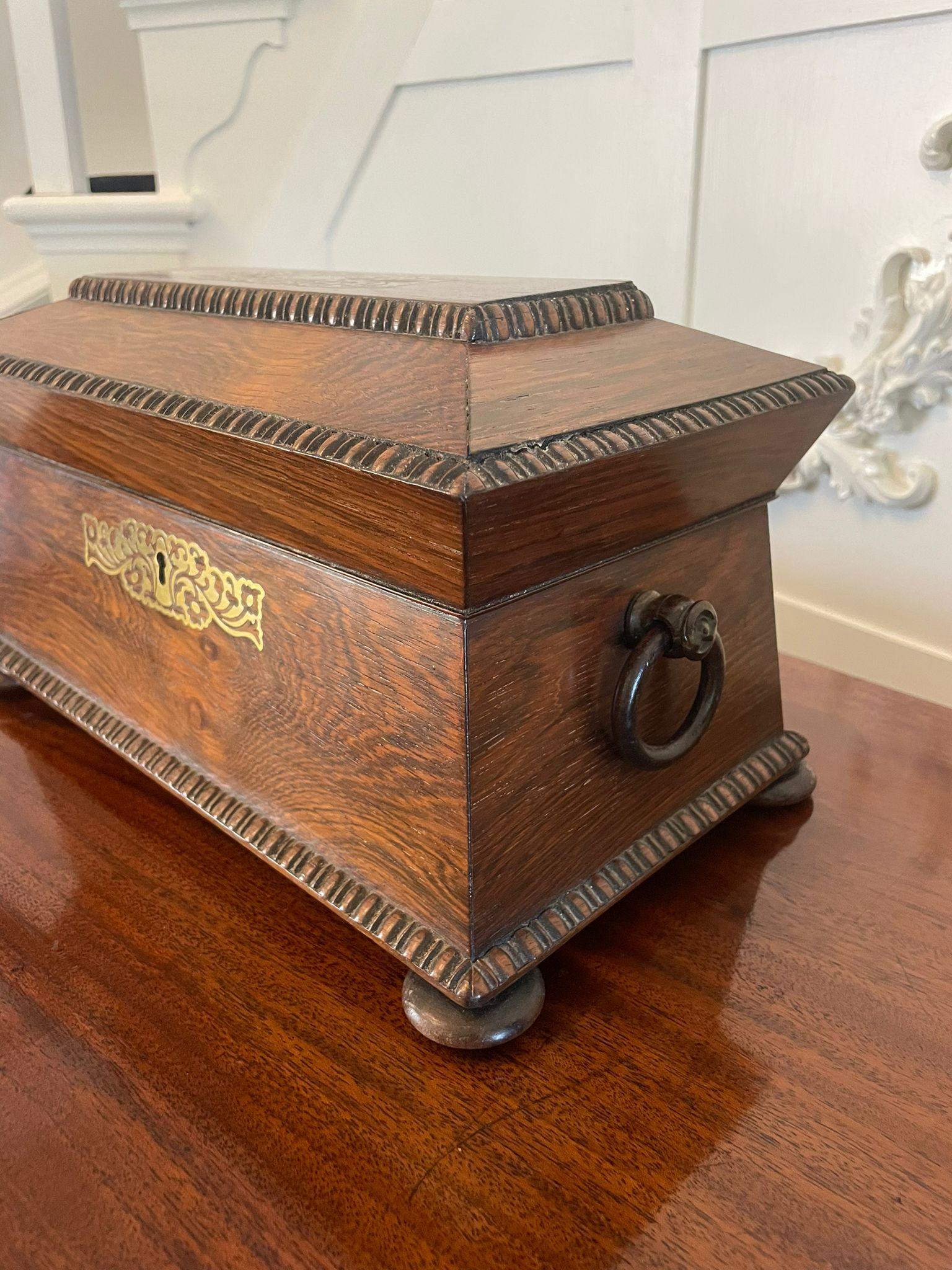 Raffinato porta tè antico Regency in ottone intarsiato e legno di palissandro in vendita 3