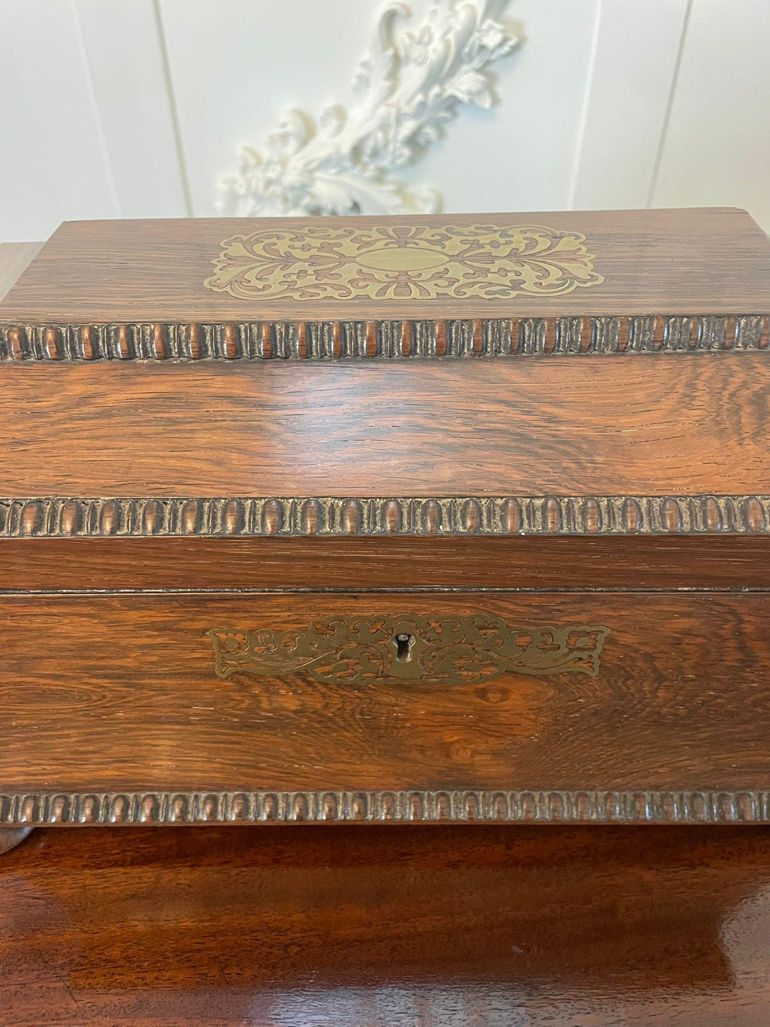 Raffinato porta tè antico Regency in ottone intarsiato e legno di palissandro In condizioni buone in vendita a Suffolk, GB