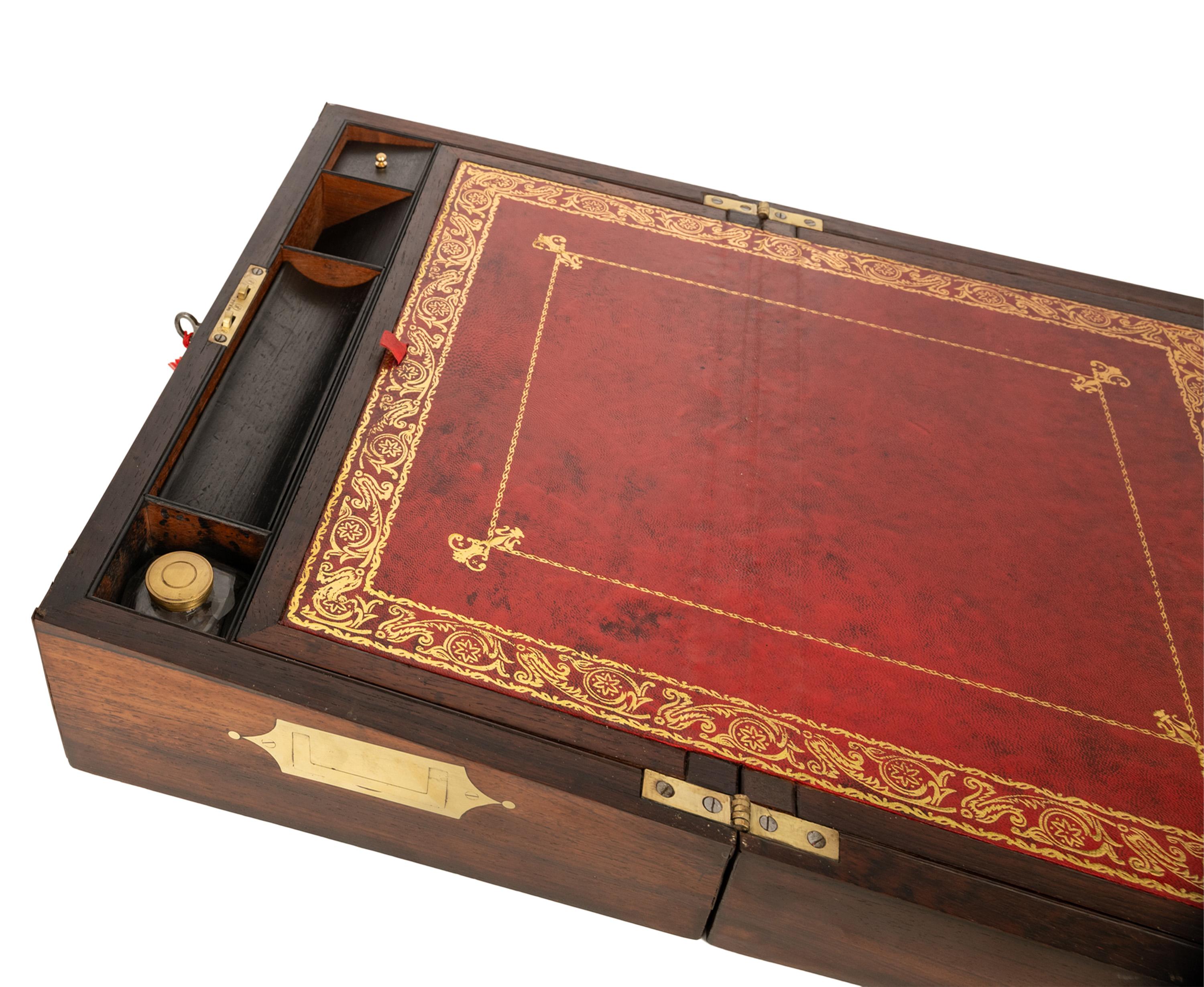 Antike Regency-Schreibtischschachtel mit Intarsien aus Rosenholz und Messing für Kampagne aus Messing, Kampagne, 1830 im Angebot 9