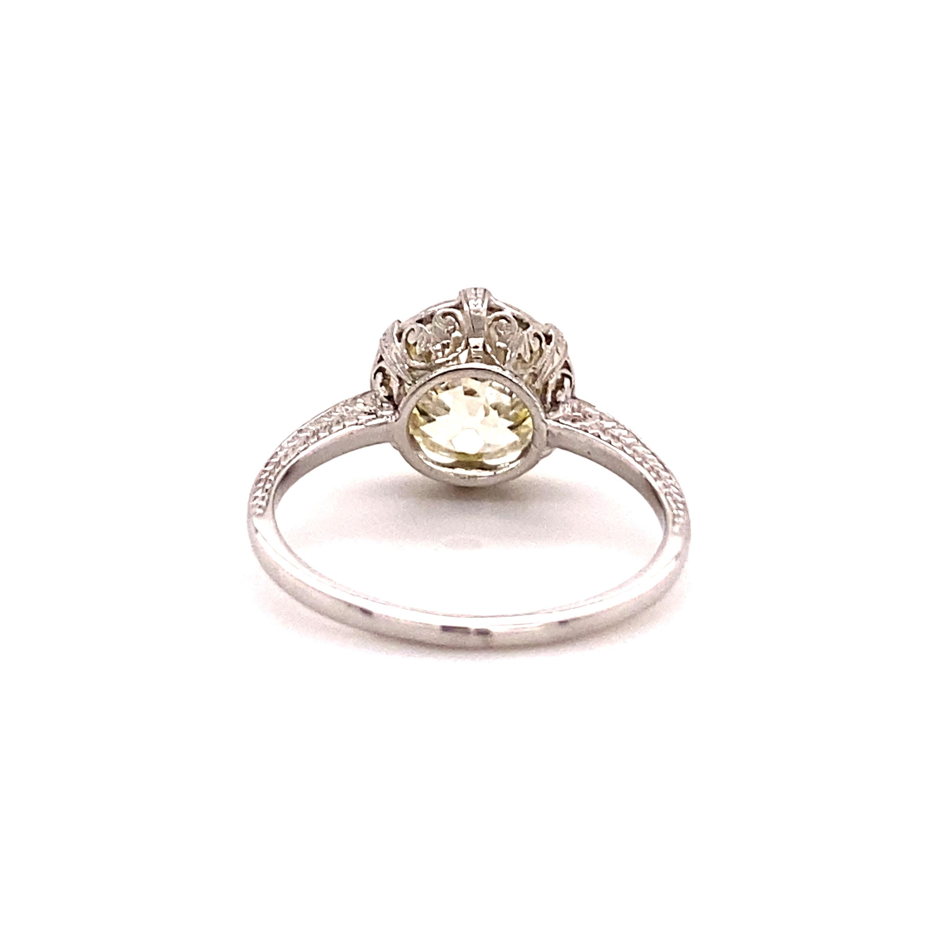 Women's Fine Antique Ring in Platinum with Old European Cut Diamond of 3.42 Ct