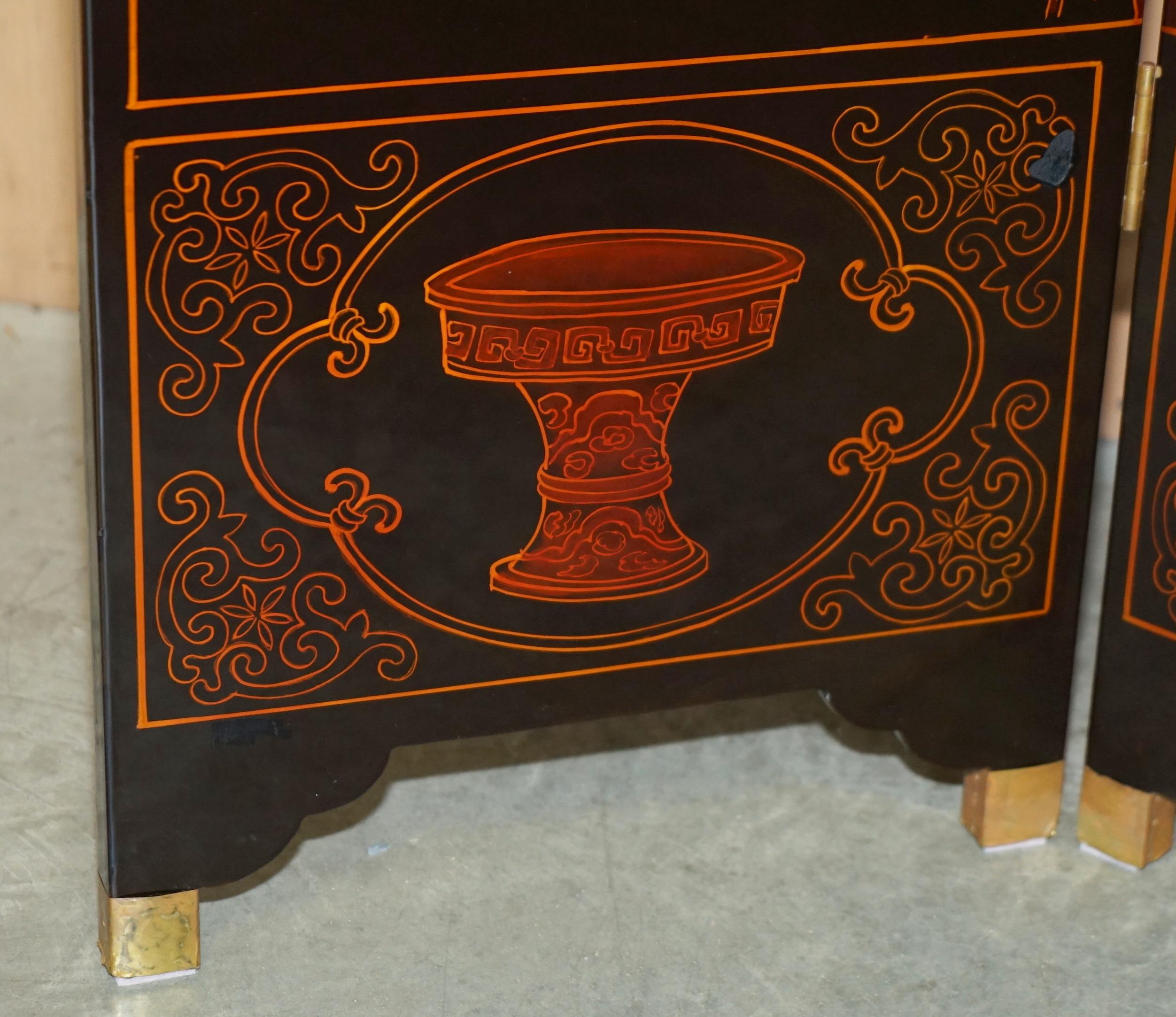 Lacquer FINE ANTIQUE ROOM DIVIDER TITLED IN CHINESE 