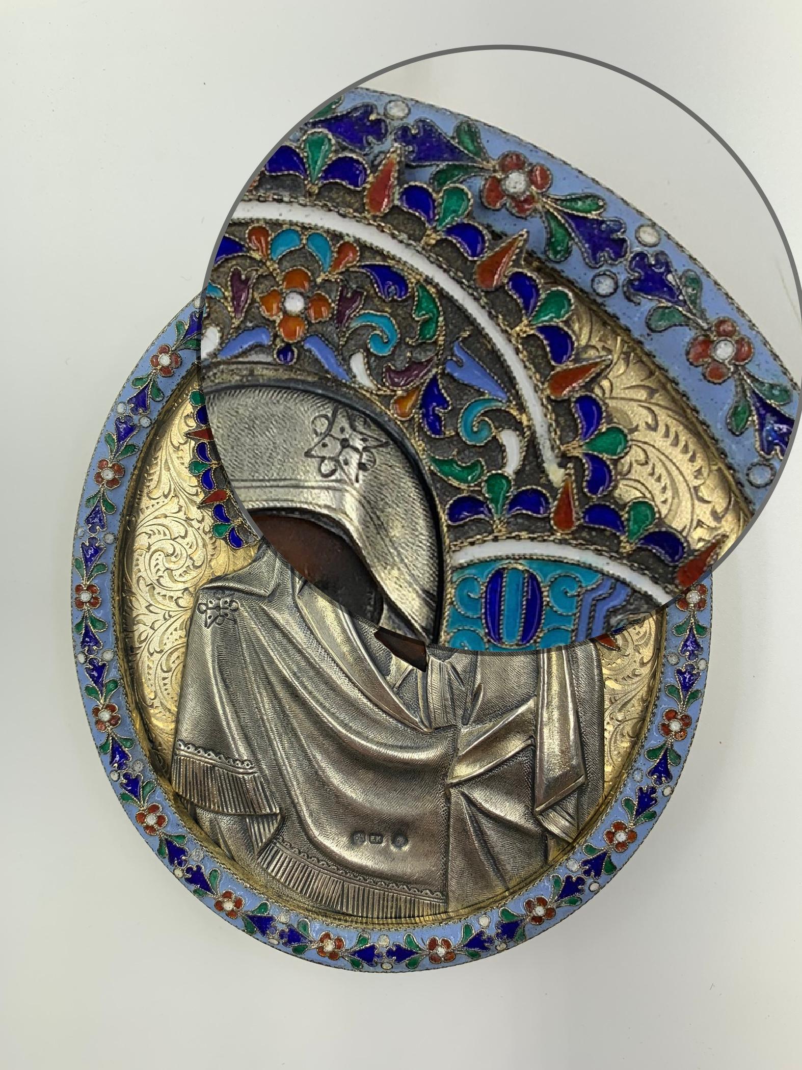Fine Antique Russian Vermeil Silver Enamel Pendant Icon of Kazan Mother of God  In Good Condition For Sale In New York, NY