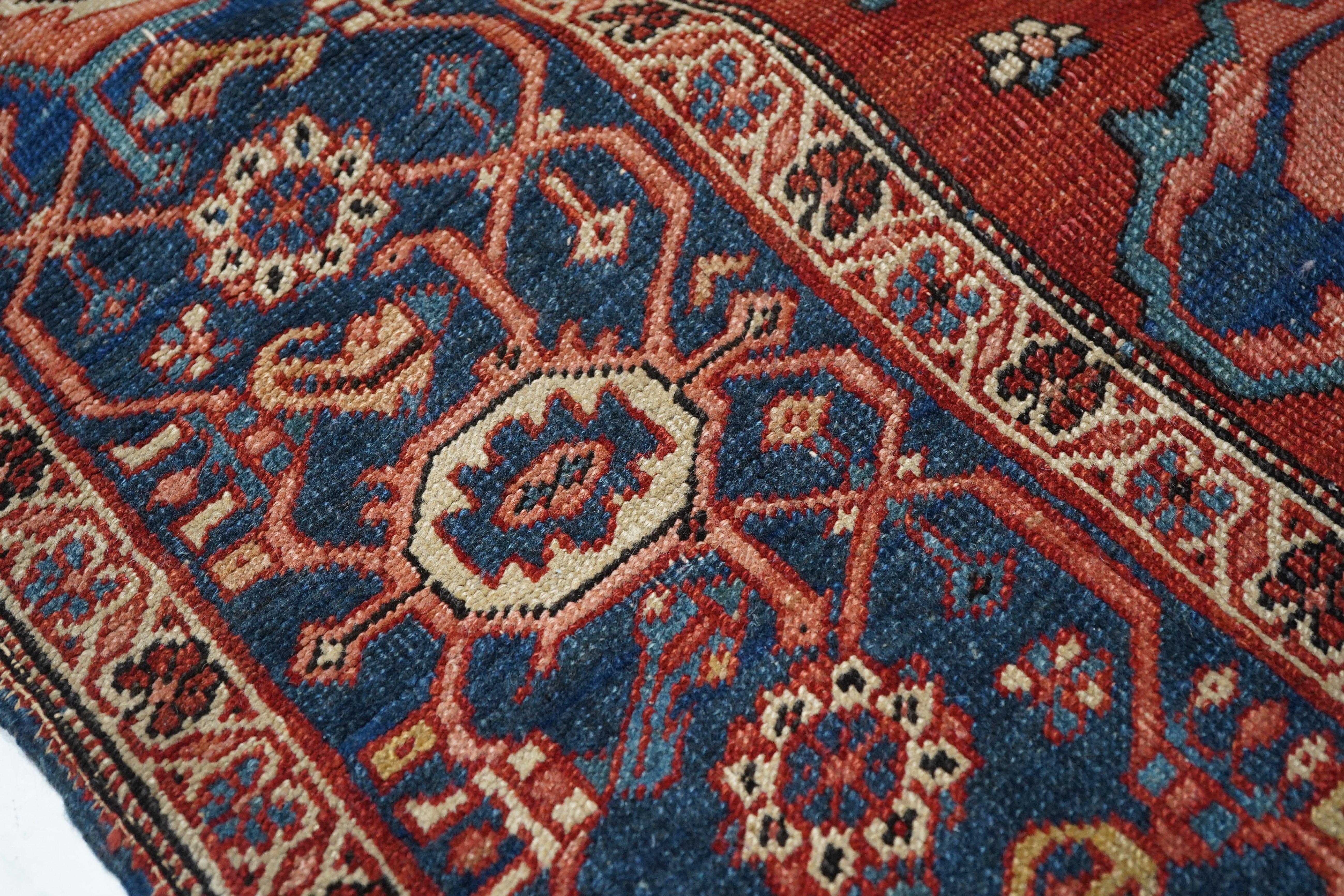 Feiner antiker Serapi-Teppich 11'5'' x 17'10'' im Zustand „Gut“ im Angebot in New York, NY