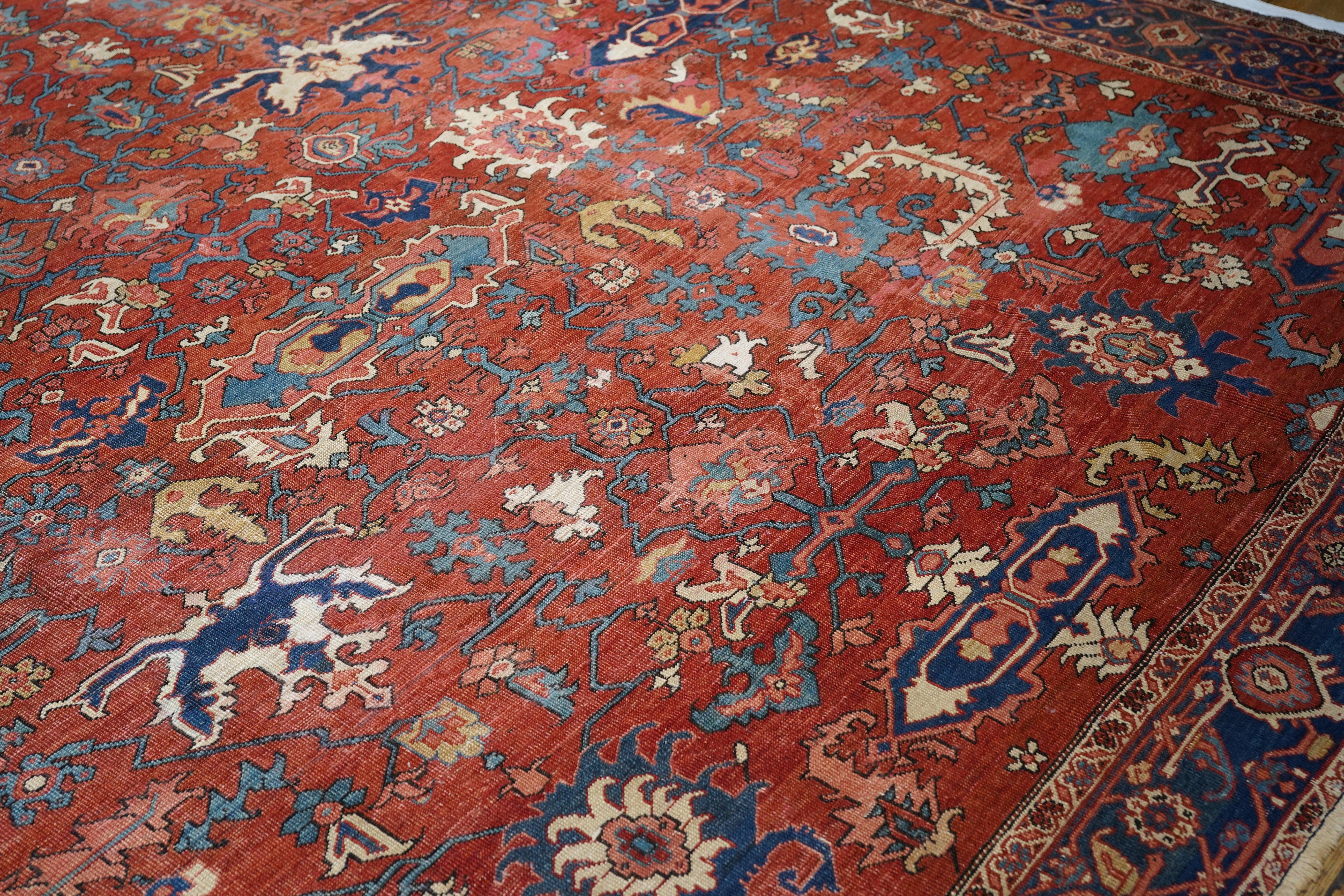 Feiner antiker Serapi-Teppich 11'5'' x 17'10'' (19. Jahrhundert) im Angebot