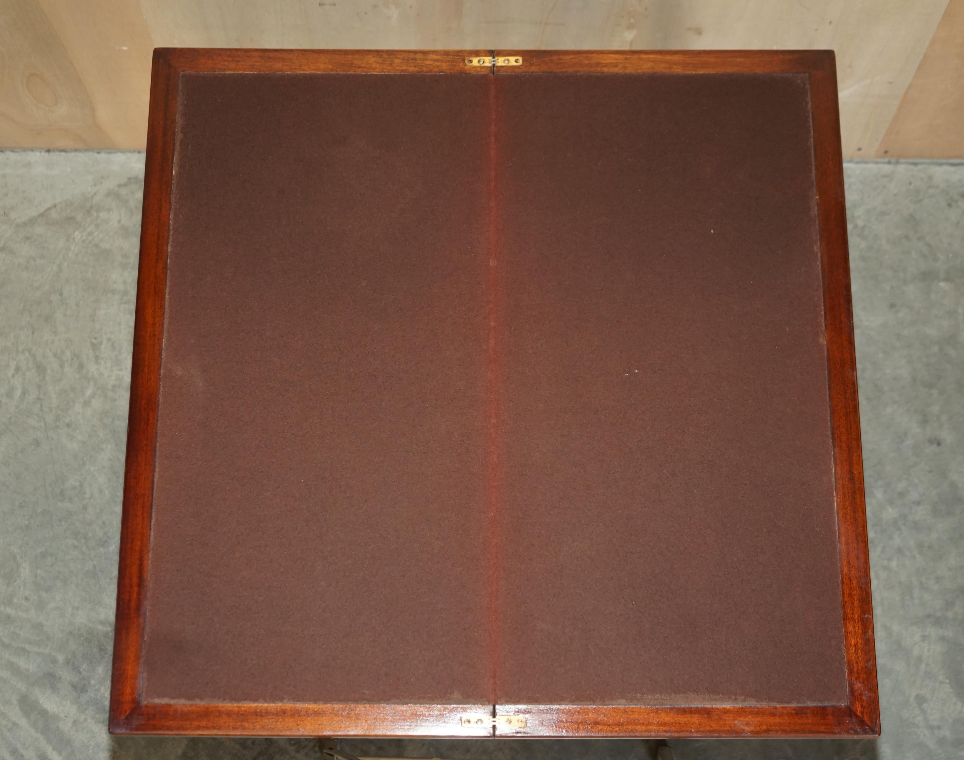 FINE ANTIQUE SHERATON BURR & BURL WALNUT CARD GAMES TABLE WITH SATINWOOD DETAiL For Sale 11