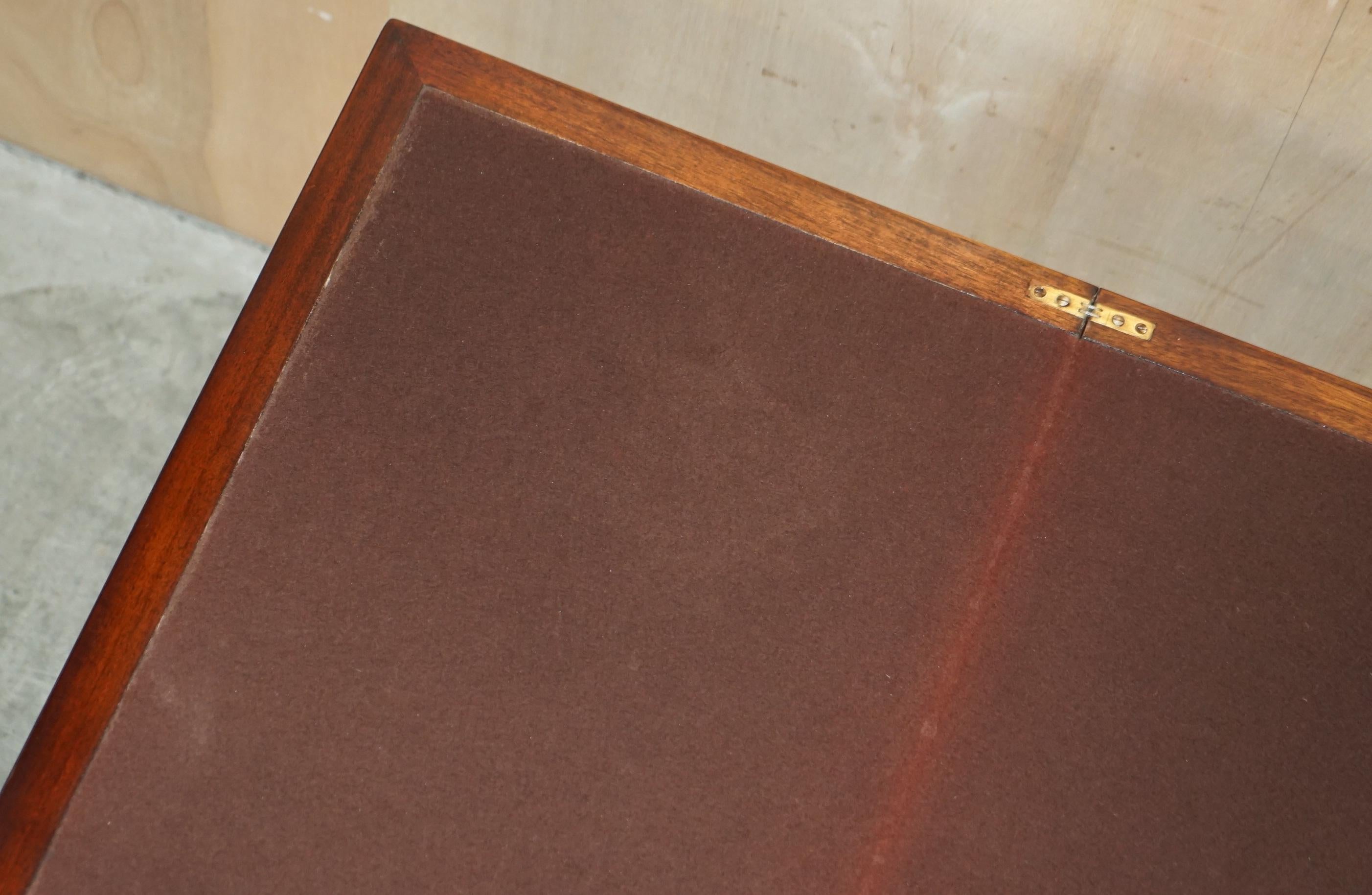 FINE ANTIQUE SHERATON BURR & BURL WALNUSS-KARTENTISCH MIT SATINHOLZ-DECKEN im Angebot 11