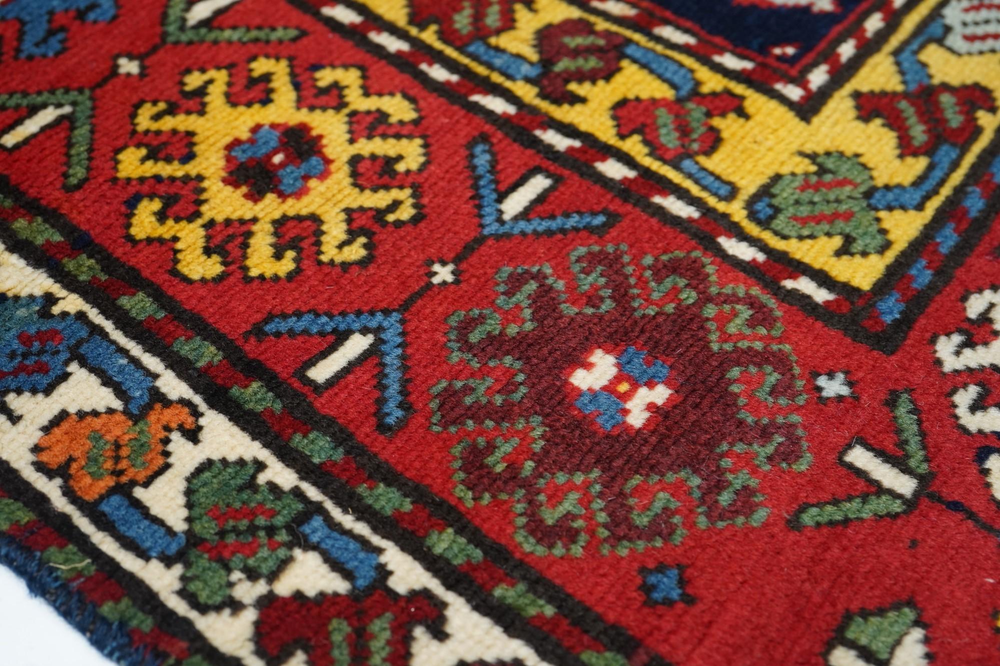 Fine Antique Shirvan Rug 3'5'' x 8'9'' In Excellent Condition For Sale In New York, NY