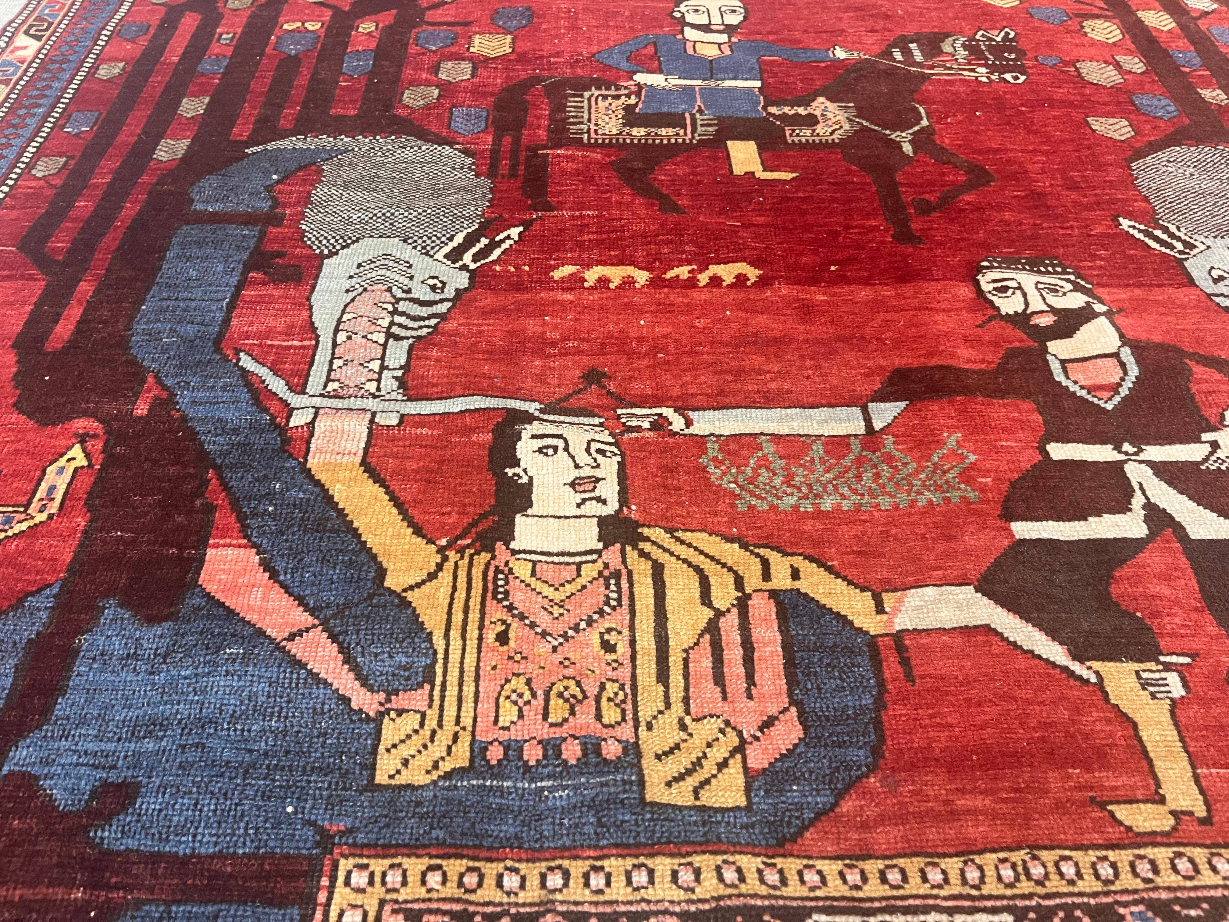 Fine Antique Shirvan unusual pictorial design Rug 4'11