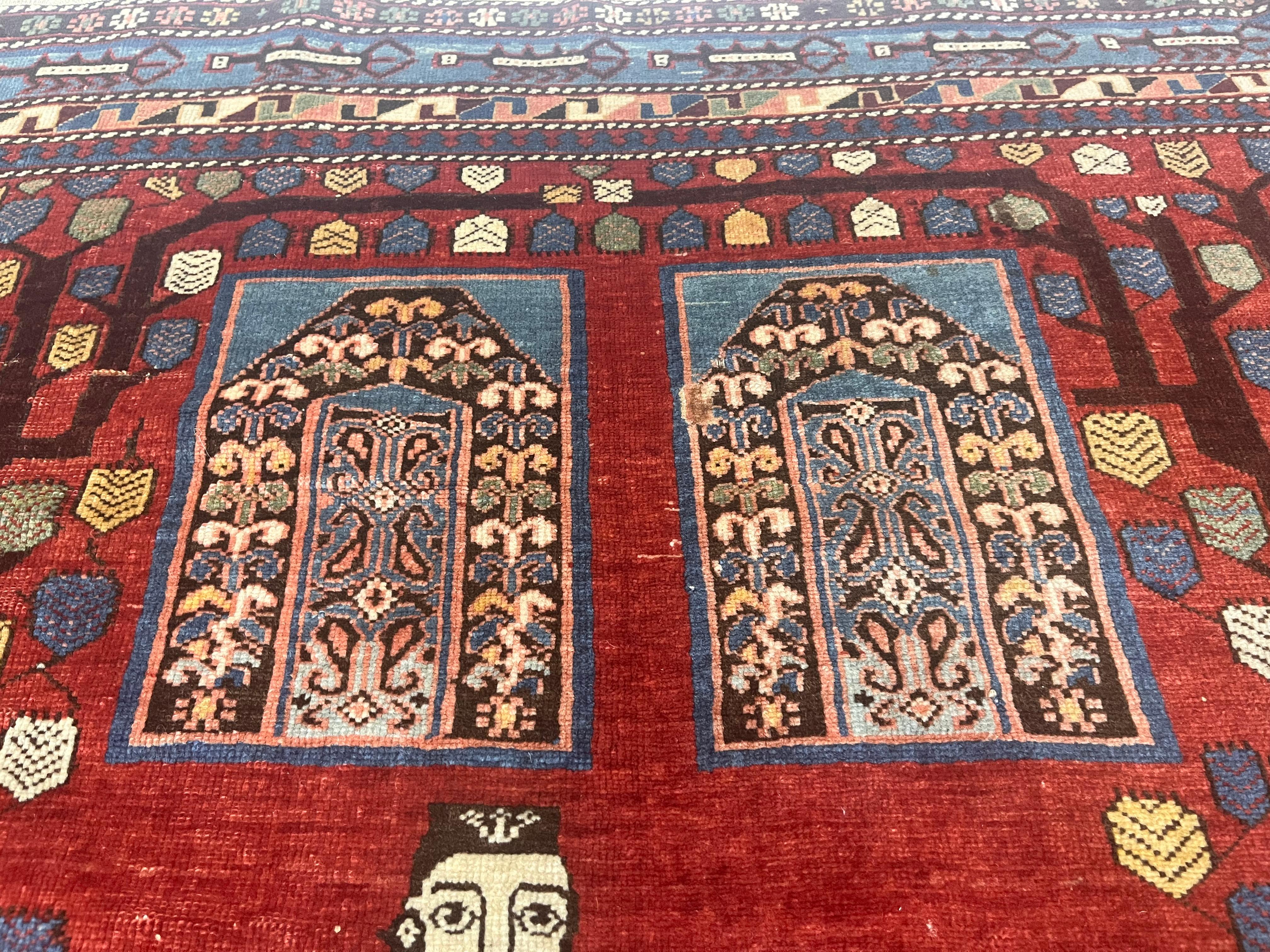 Wool Fine Antique Shirvan unusual pictorial design Rug 4'11