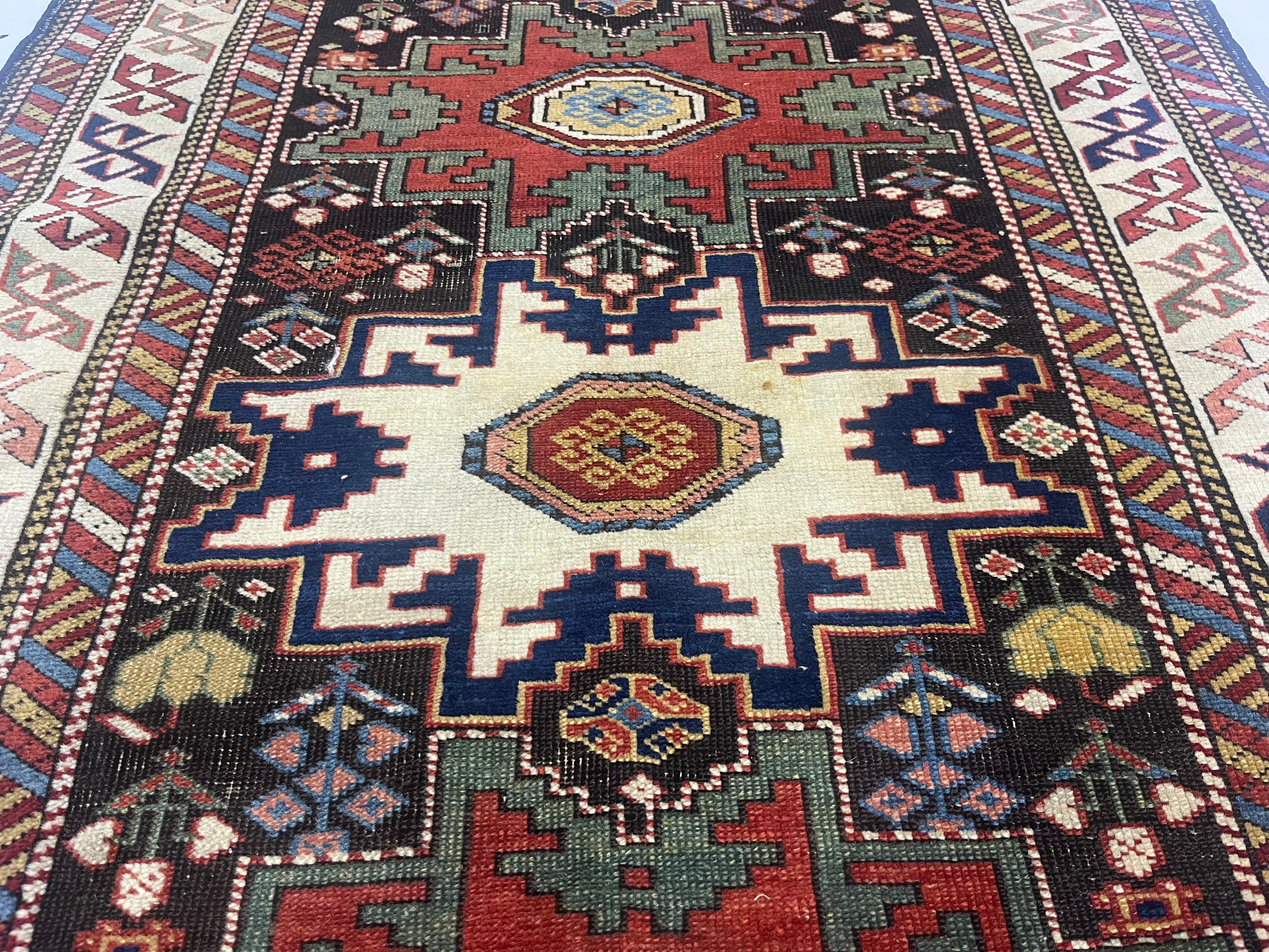Tappeto antico in lana Shirvan 2'11
