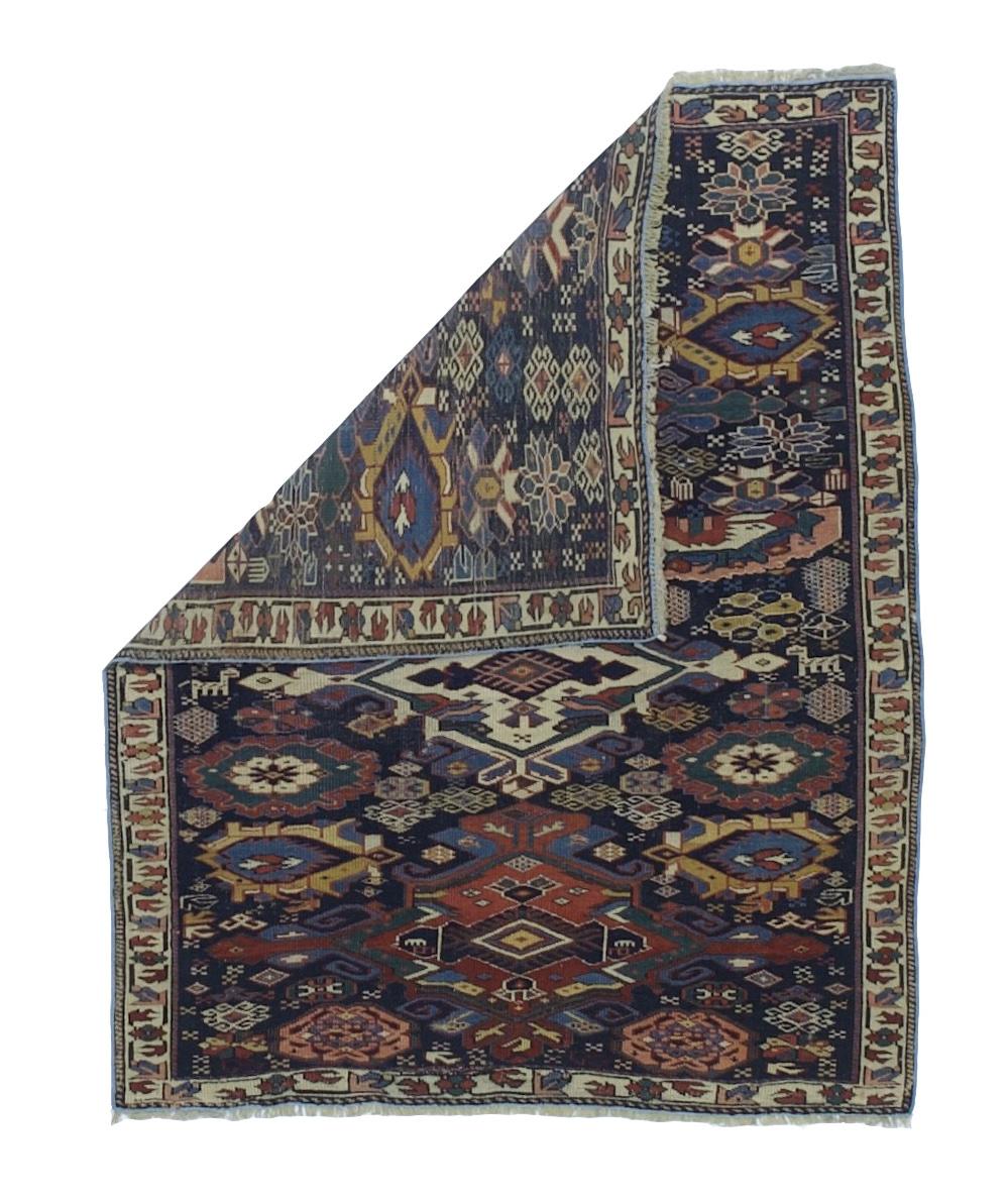 Tapis ancien en laine de Shirvan 3'6
