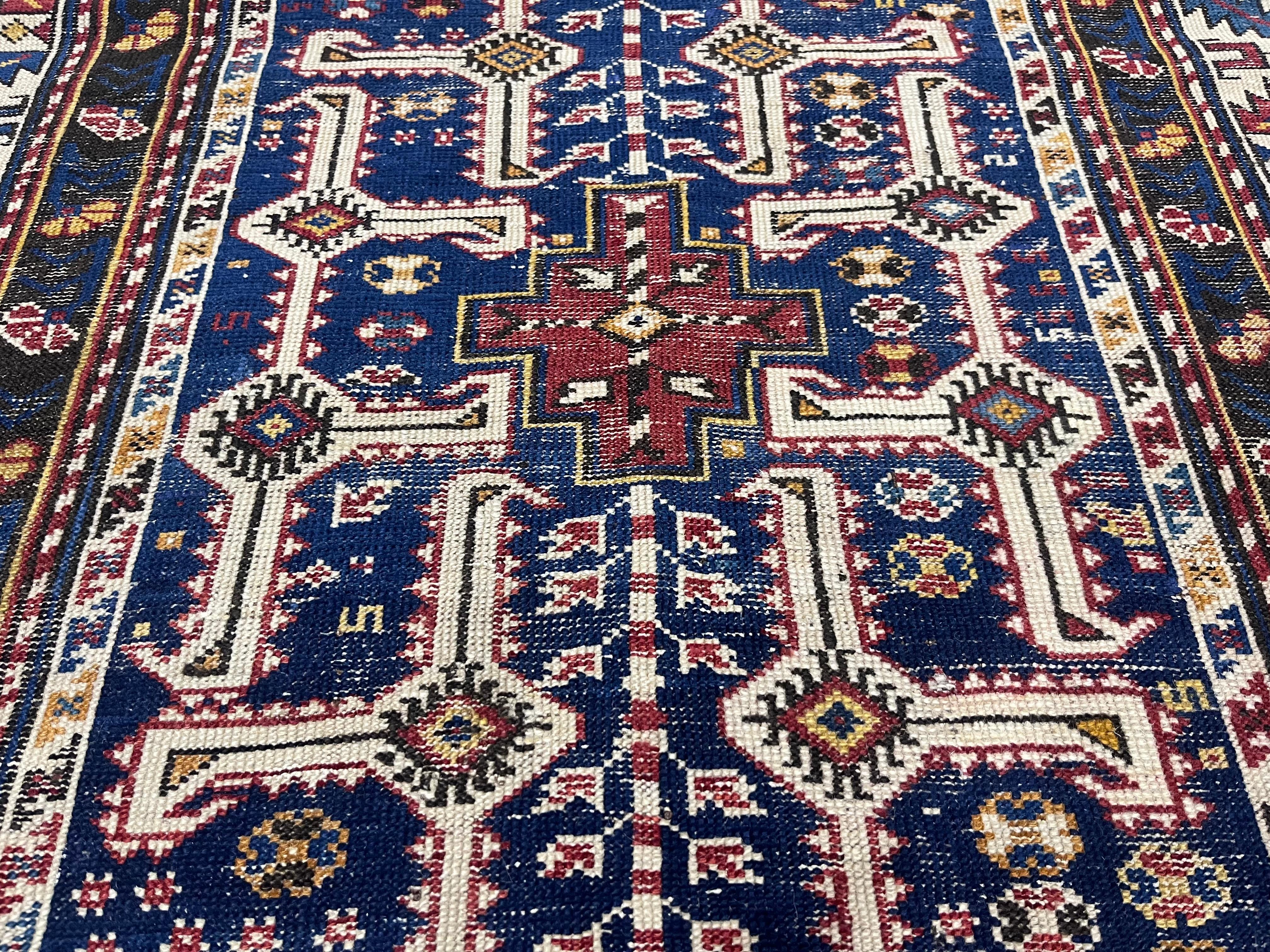 Tapis ancien en laine de Shirvan 3'8