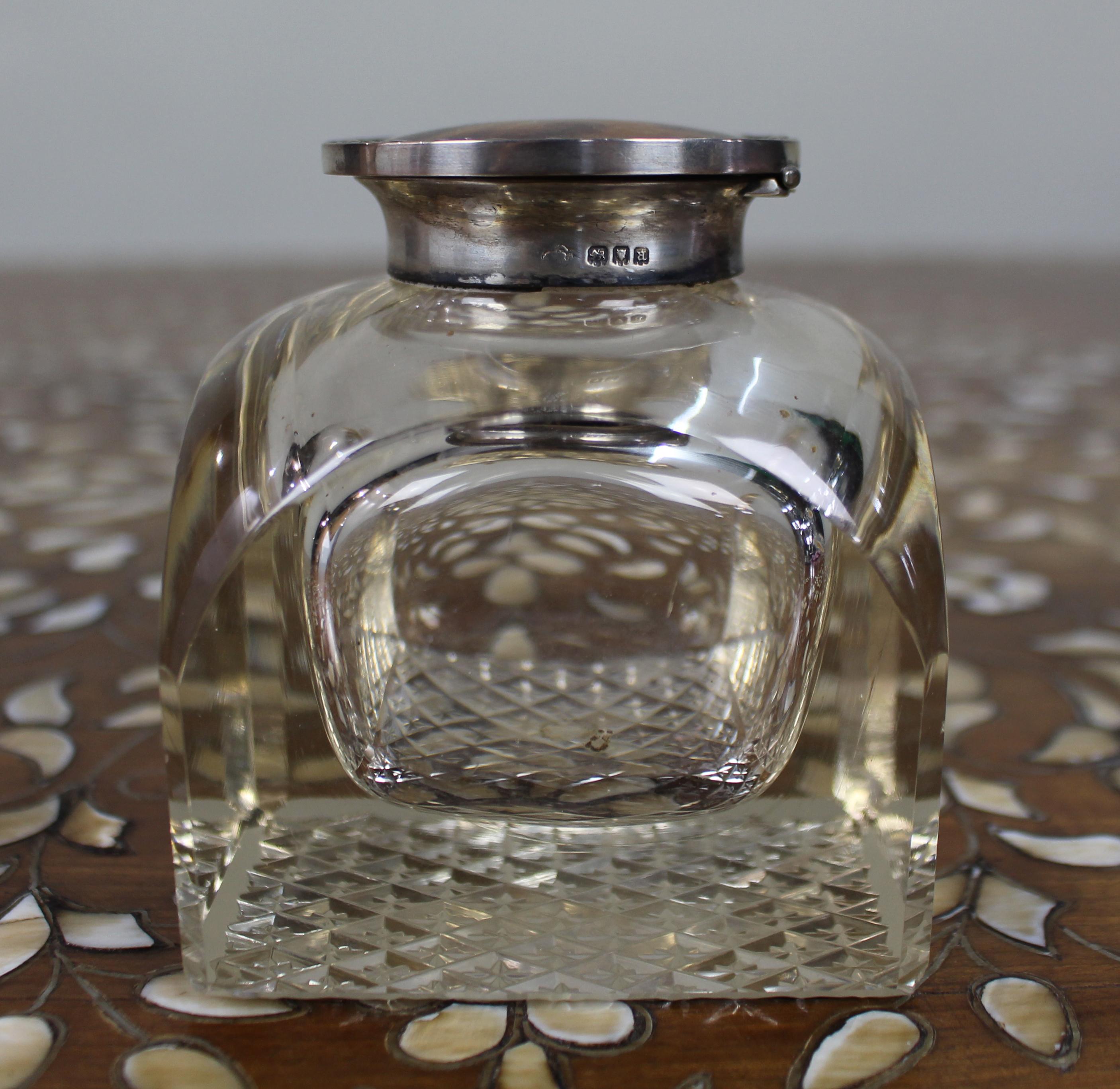 Feines antikes Tintenfass aus Silber und geschliffenem Glas, um 1916 im Angebot 2