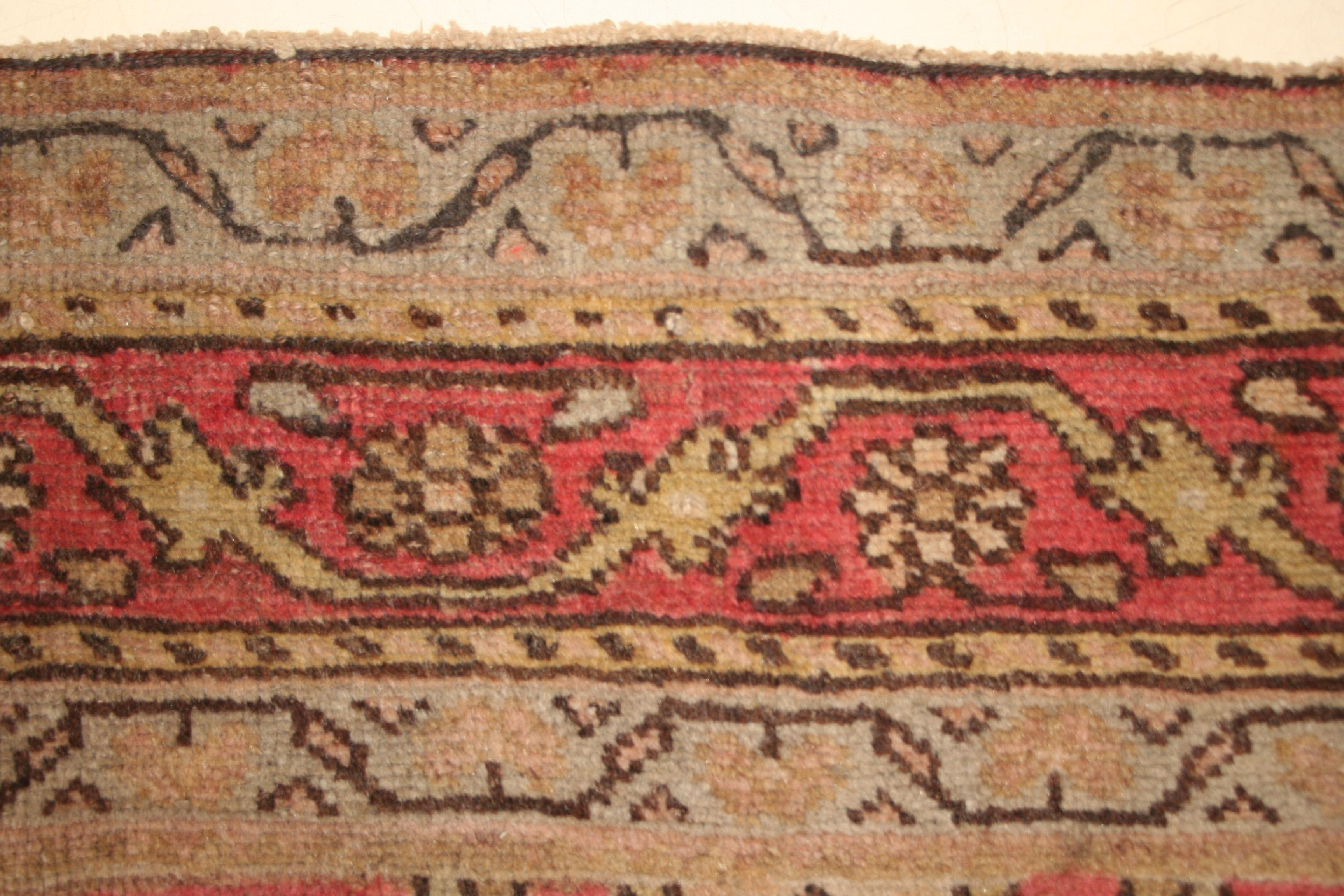 20th Century Fine Antique Soft Yellow and Salmon Pink Scatter Rug For Sale
