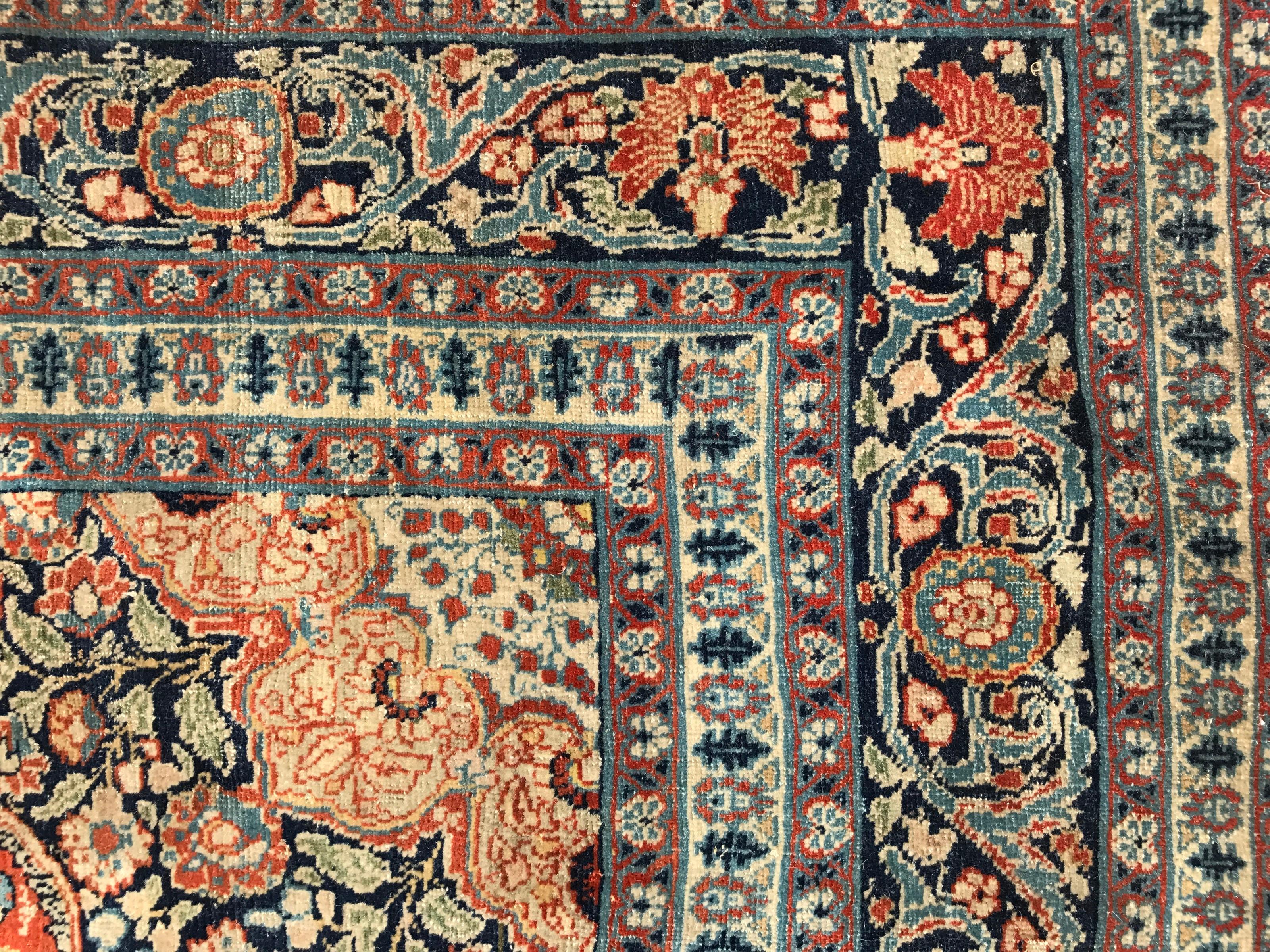 Fine Antique Tabriz Rug In Good Condition For Sale In Saint Ouen, FR