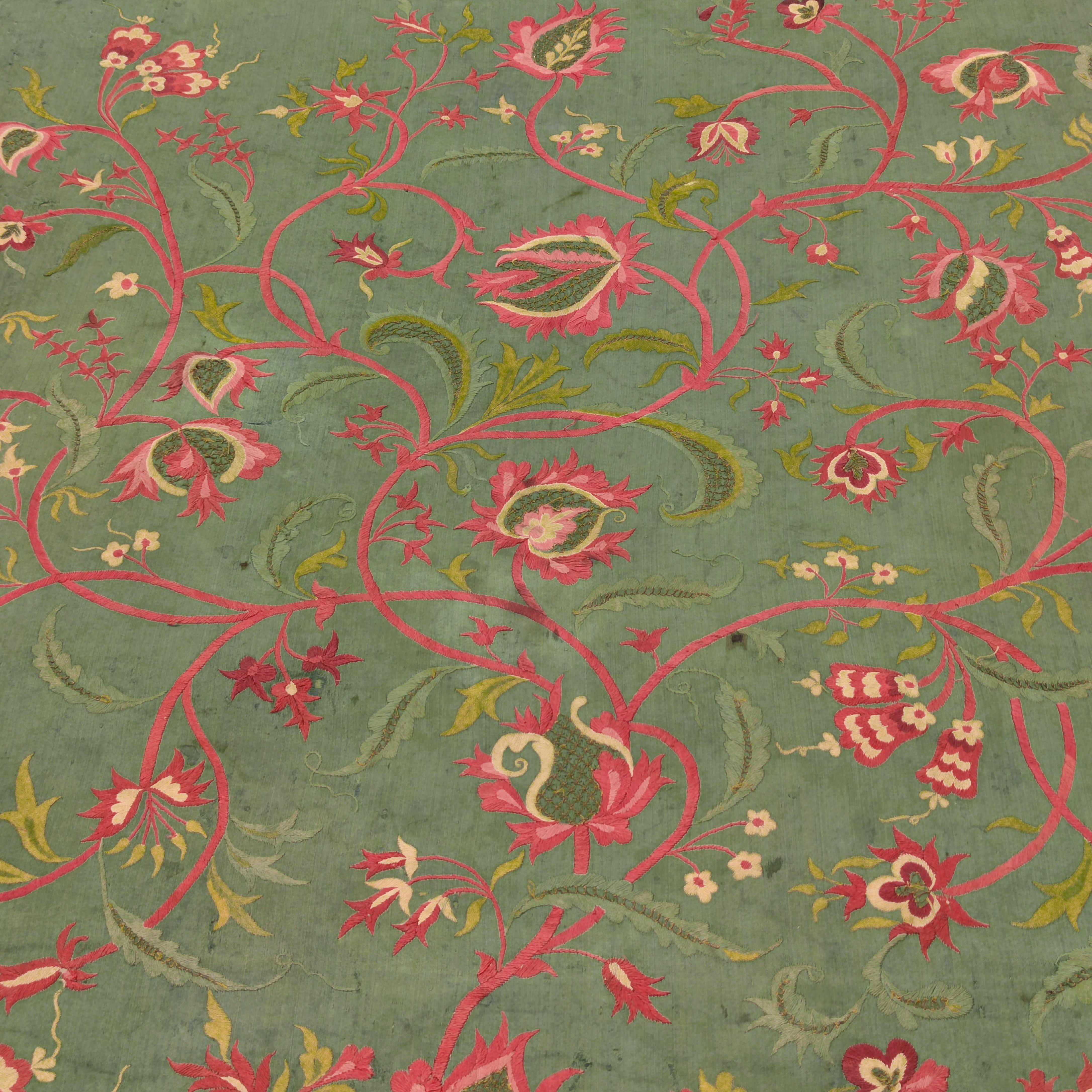 Fine Antique Teal Green Silk Goa Indian Embroidered Textile In condizioni buone in vendita a Milan, IT
