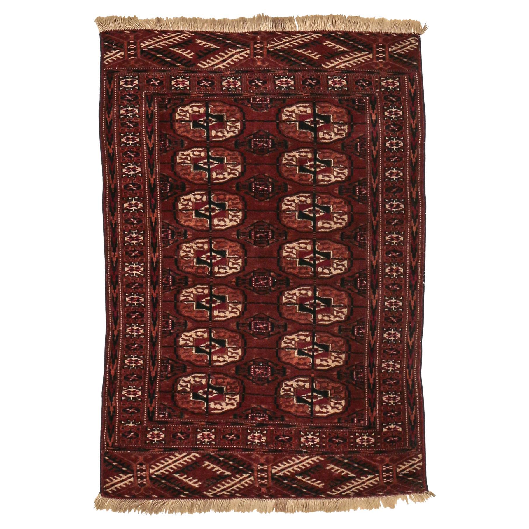Fine Antique Tekke Turkmen Rug
