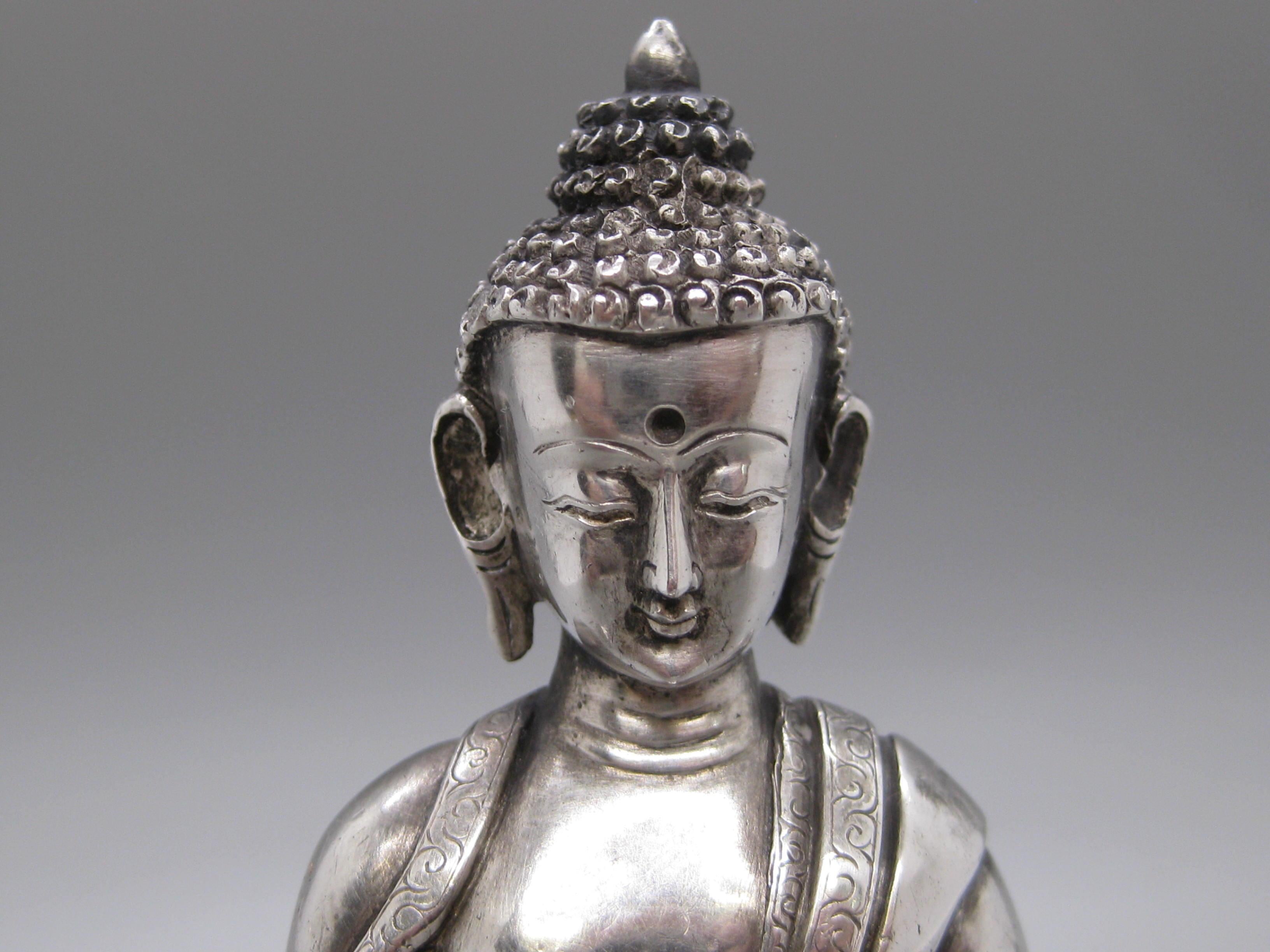 Fine Antique Tibetan Nepal .925 Sterling Silver Shakyamuni Buddha Statue 297g For Sale 1