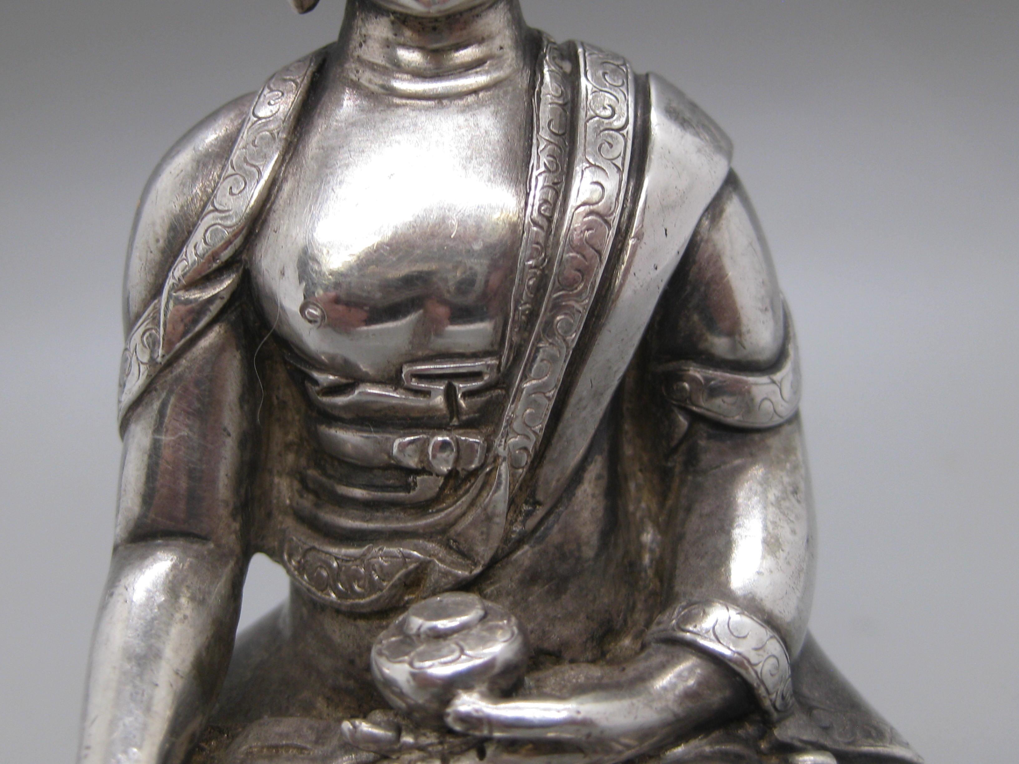 Fine Antique Tibetan Nepal .925 Sterling Silver Shakyamuni Buddha Statue 297g For Sale 2
