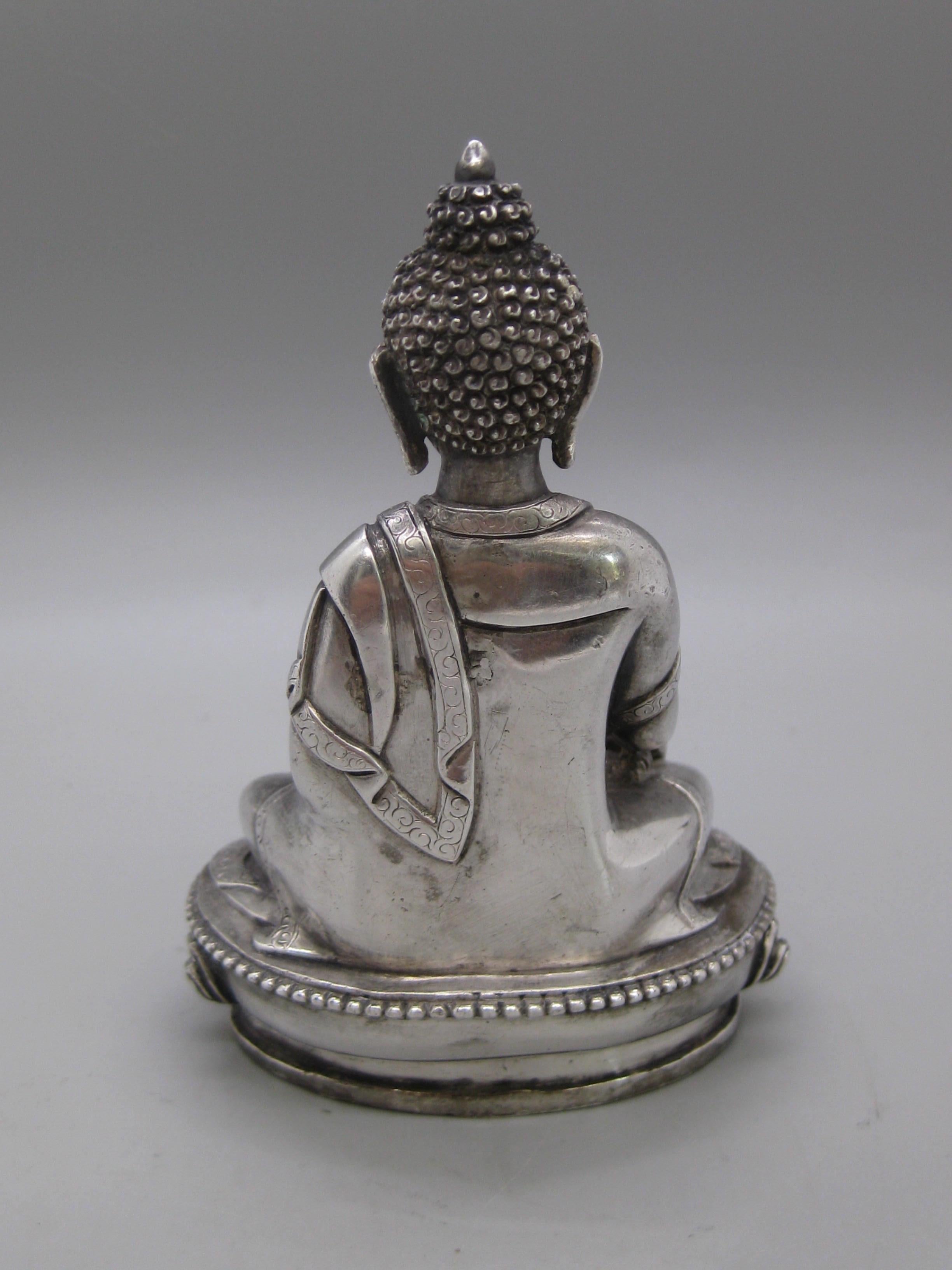 Fine Antique Tibetan Nepal .925 Sterling Silver Shakyamuni Buddha Statue 297g For Sale 4