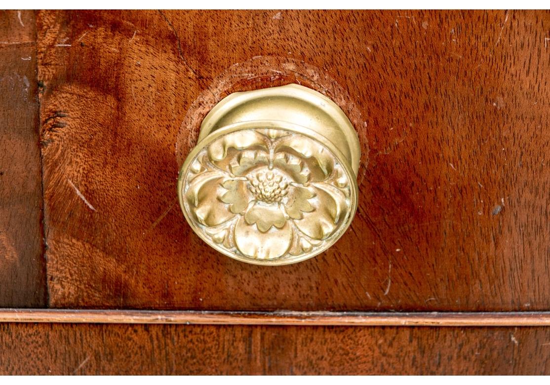 Fine Antique tSheraton Style Flame Mahogany Sideboard For Sale 5