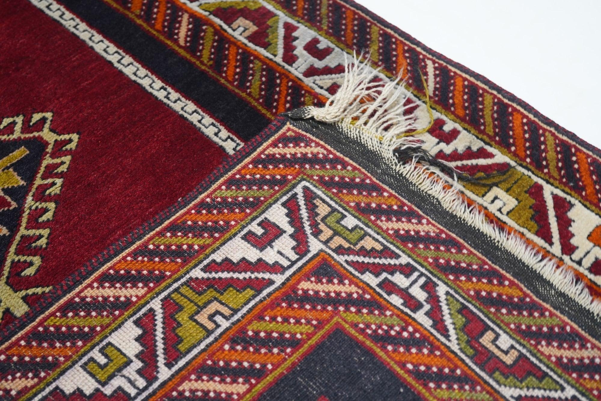 Antiguo Tribal Turco  Alfombra de lana 3'3'' x 6'3'' en venta 4