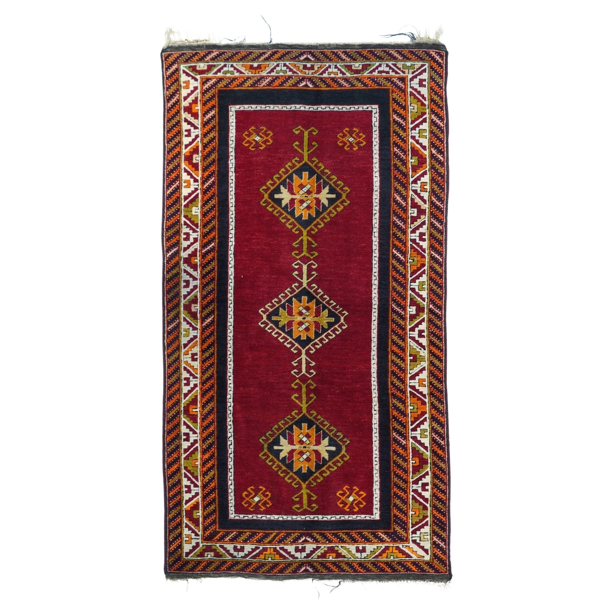 Antiguo Tribal Turco  Alfombra de lana 3'3'' x 6'3'' en venta