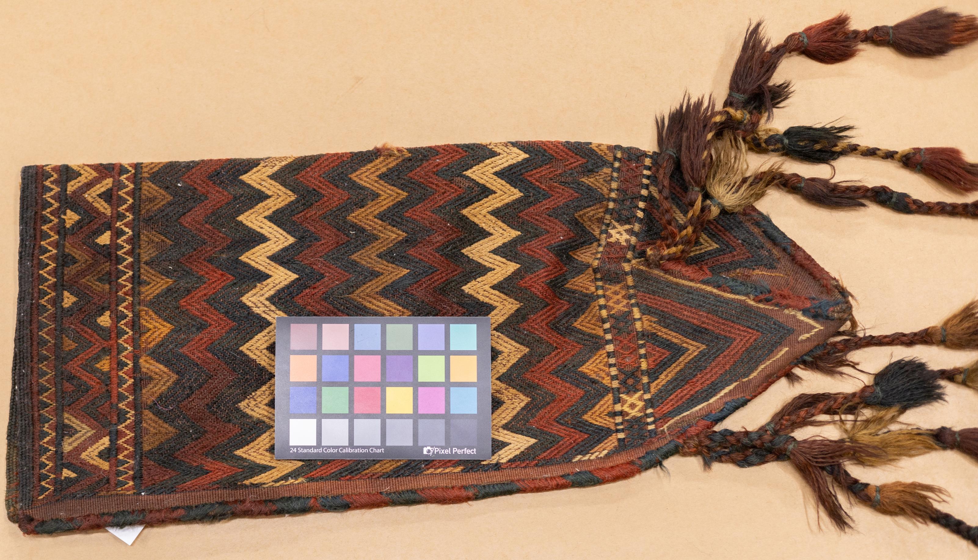 Fine Antique Turkmen Bag 10'' x 1'11'' For Sale 1