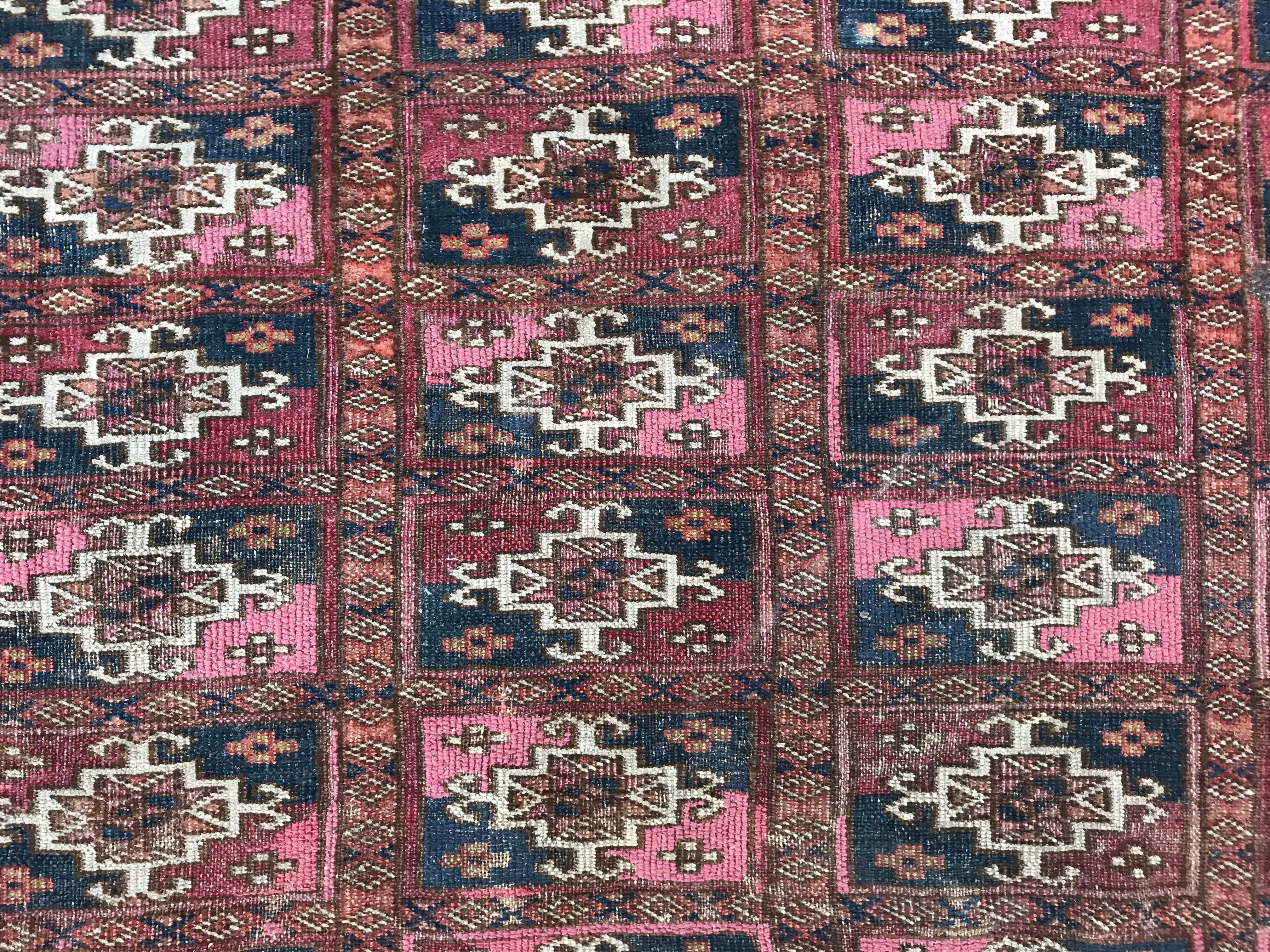 Bobyrug’s Fine Antique Turkmen Chuval Rug In Good Condition For Sale In Saint Ouen, FR