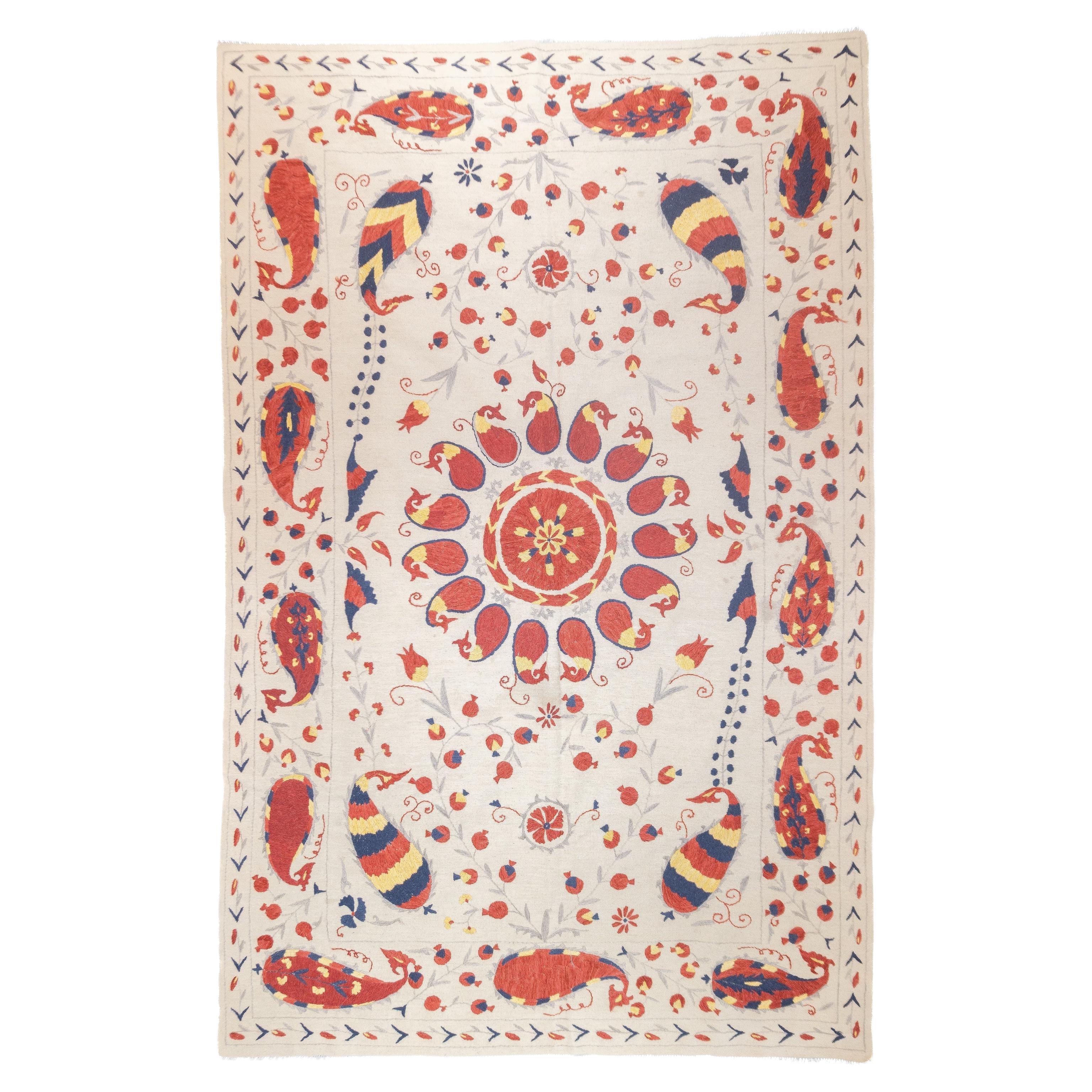 Fine tapis Suzani ouzbek ancien 6'3'' x 9'9''