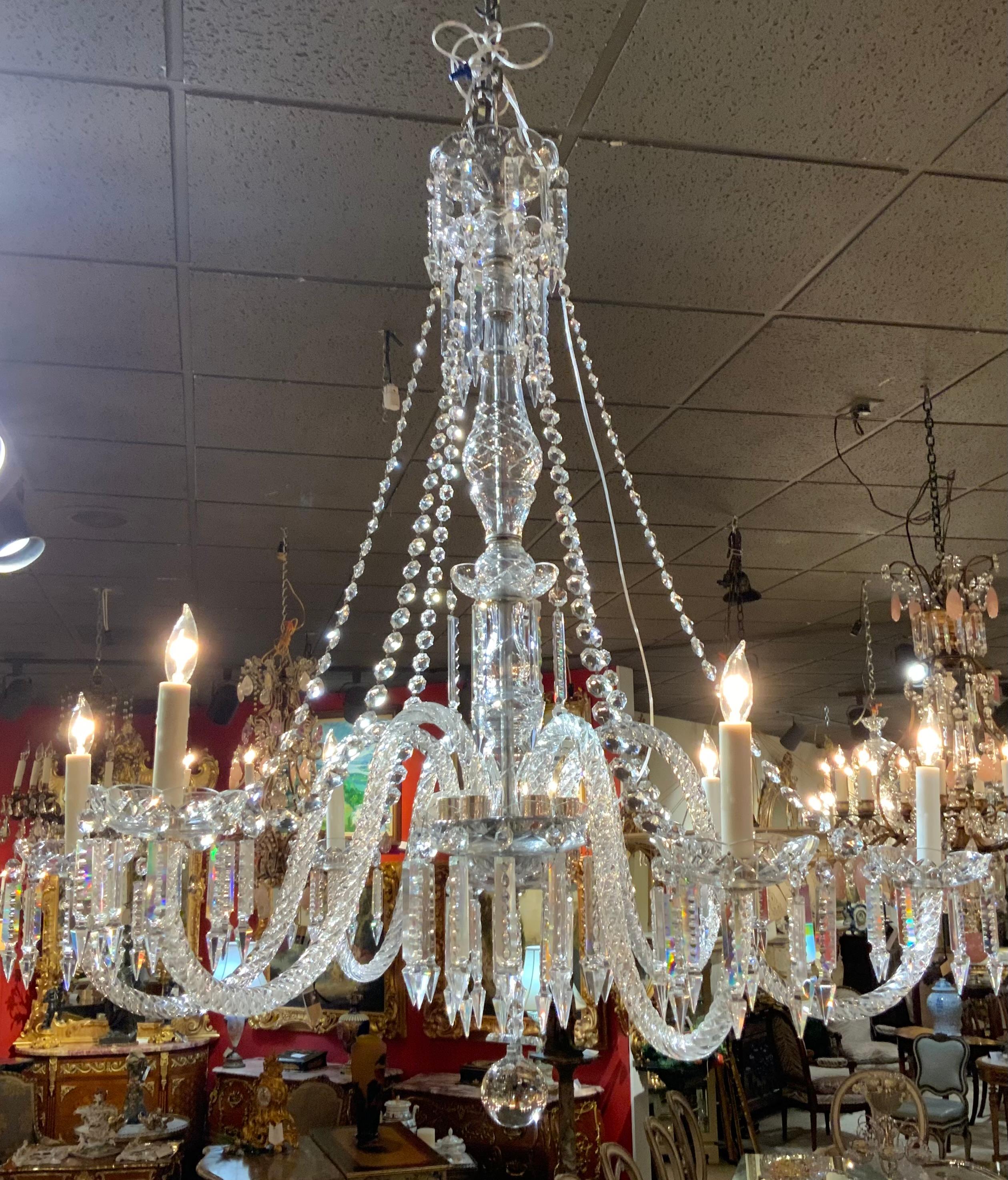 Italian Fine antique  Venetian crystal chandelier with six lights For Sale