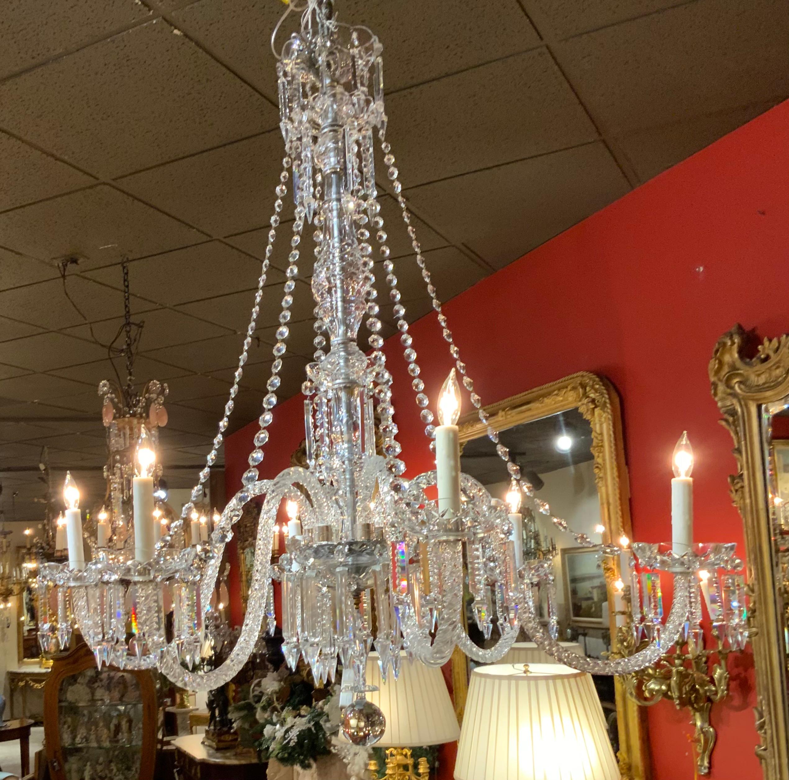 Fine antique  Venetian crystal chandelier with six lights For Sale 1
