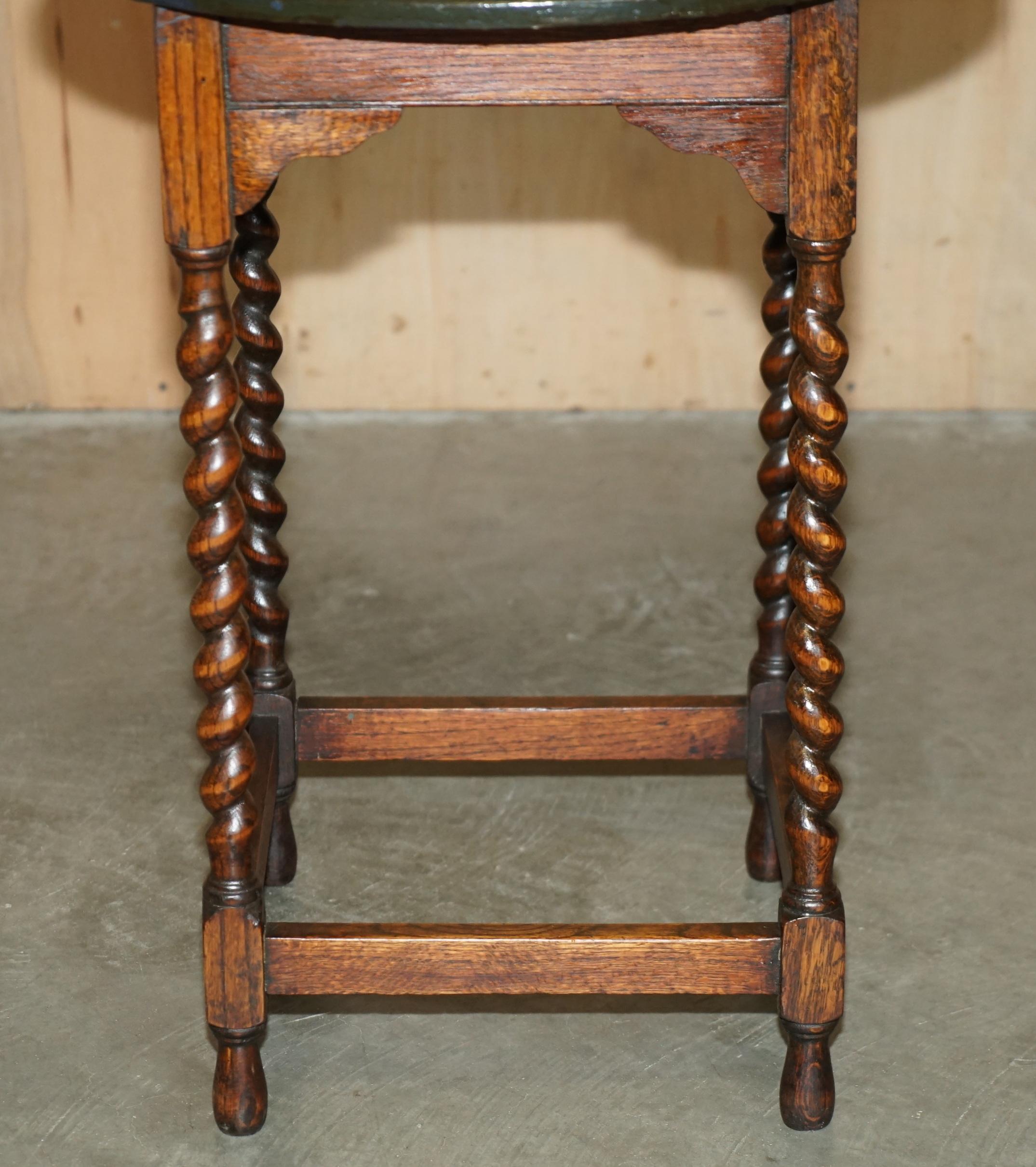 FINE ANTIQUE ViCTORIAN BARLEY TWIST OCCASIONAL TABLE WITH DECOUPAGE DECORATION For Sale 3