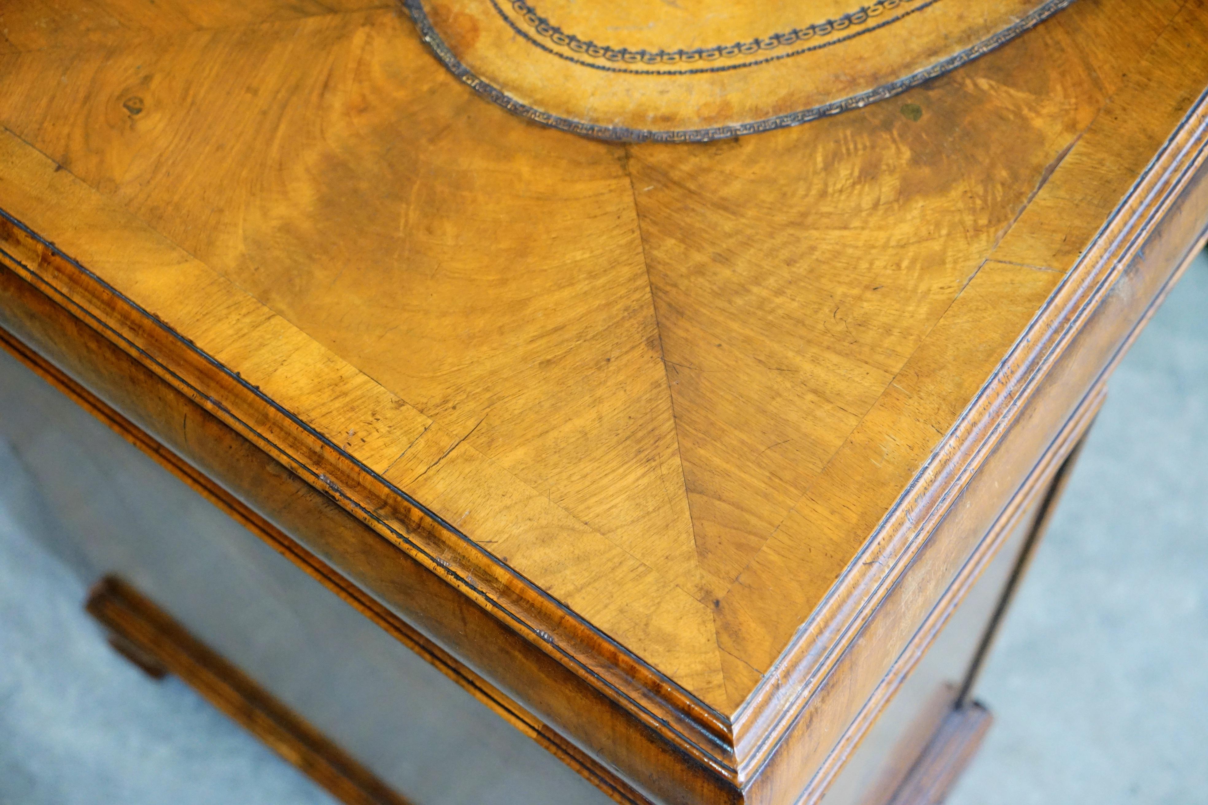 Fine Antique Victorian Burr Walnut Cushion Drawer Brown Leather Partner Desk For Sale 14