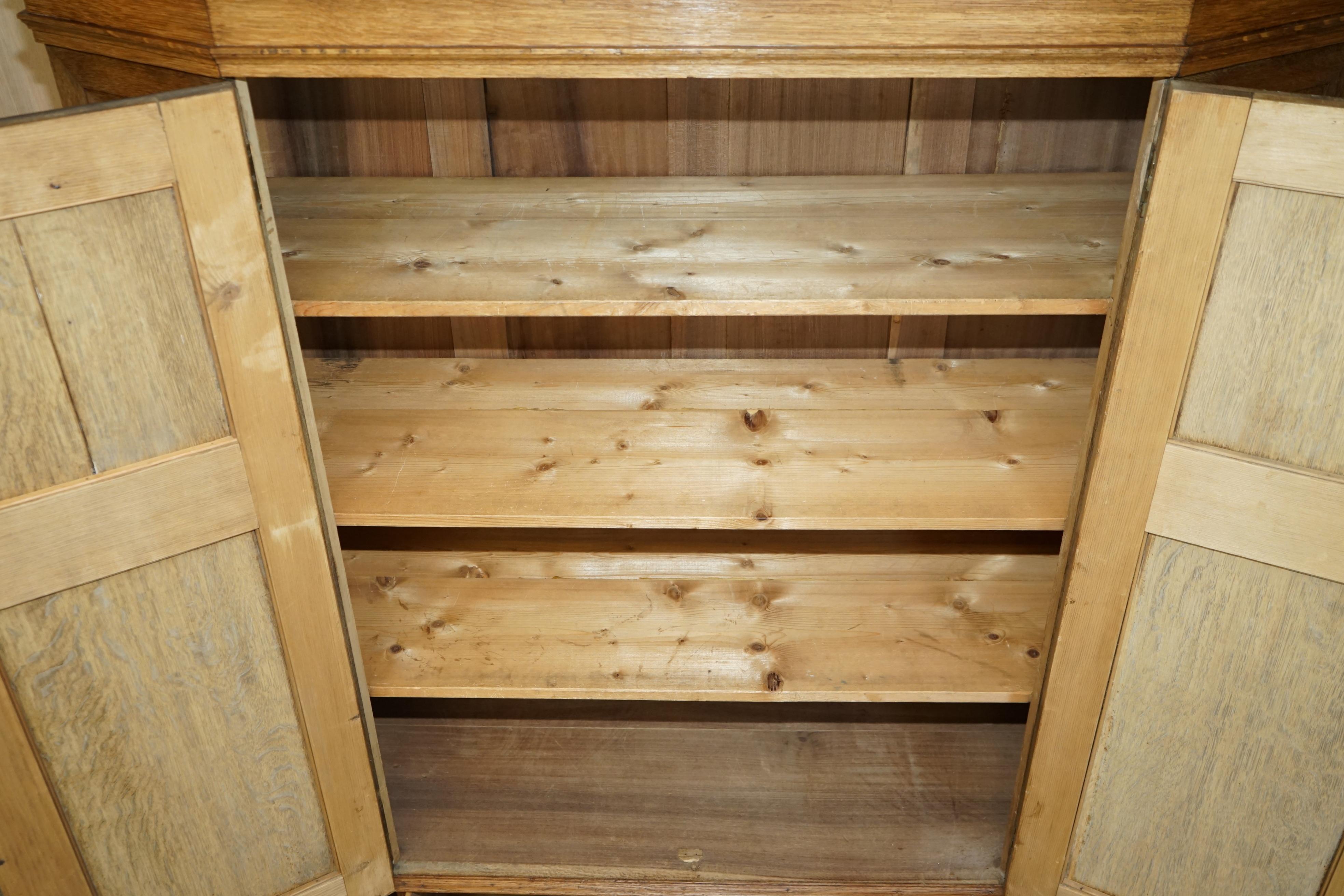 Fine Antique Victorian circa 1880 Pine Housekeepers Cupboard Drawers Linen Pots For Sale 10