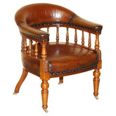 FINE ANTIQUE VICTORIAN FULLY RESTORED BROWN LEATHER CHESTERFIELD CAPTAINs CHAIR