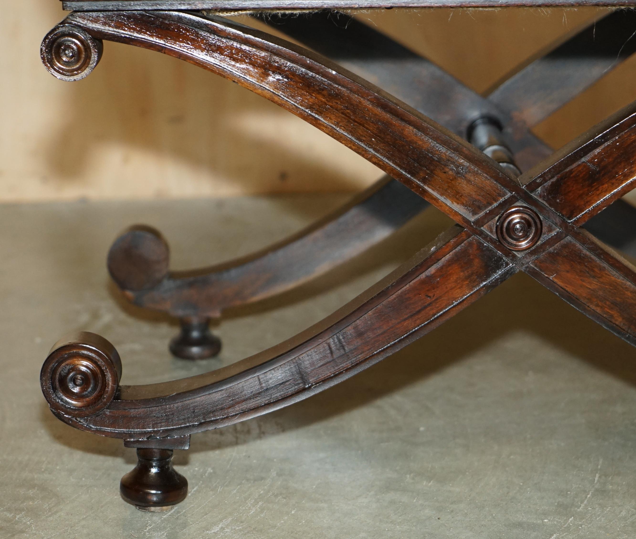 FINE ANTiQUE VICTORIAN GREEN LEATHER RESTORED CHESTERFIELD TUFTED FOOTSTOOL en venta 1