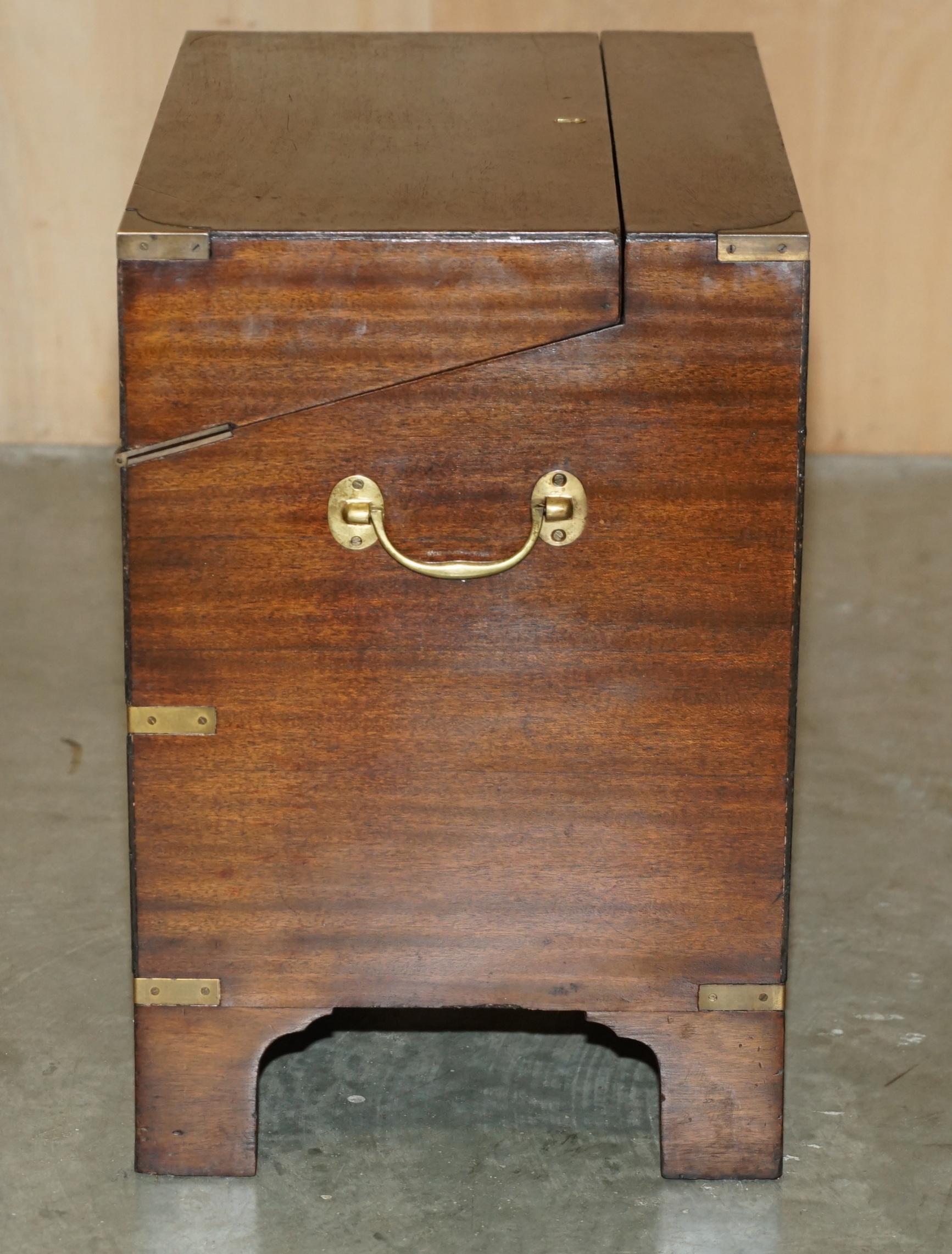FiNE ANTIQUE VICTORIENNE EN BOIS DURS MILITAIRE CAMPAIGNANT BOITE A BOISSONS CACHÉE A L'INTERIEUR en vente 3