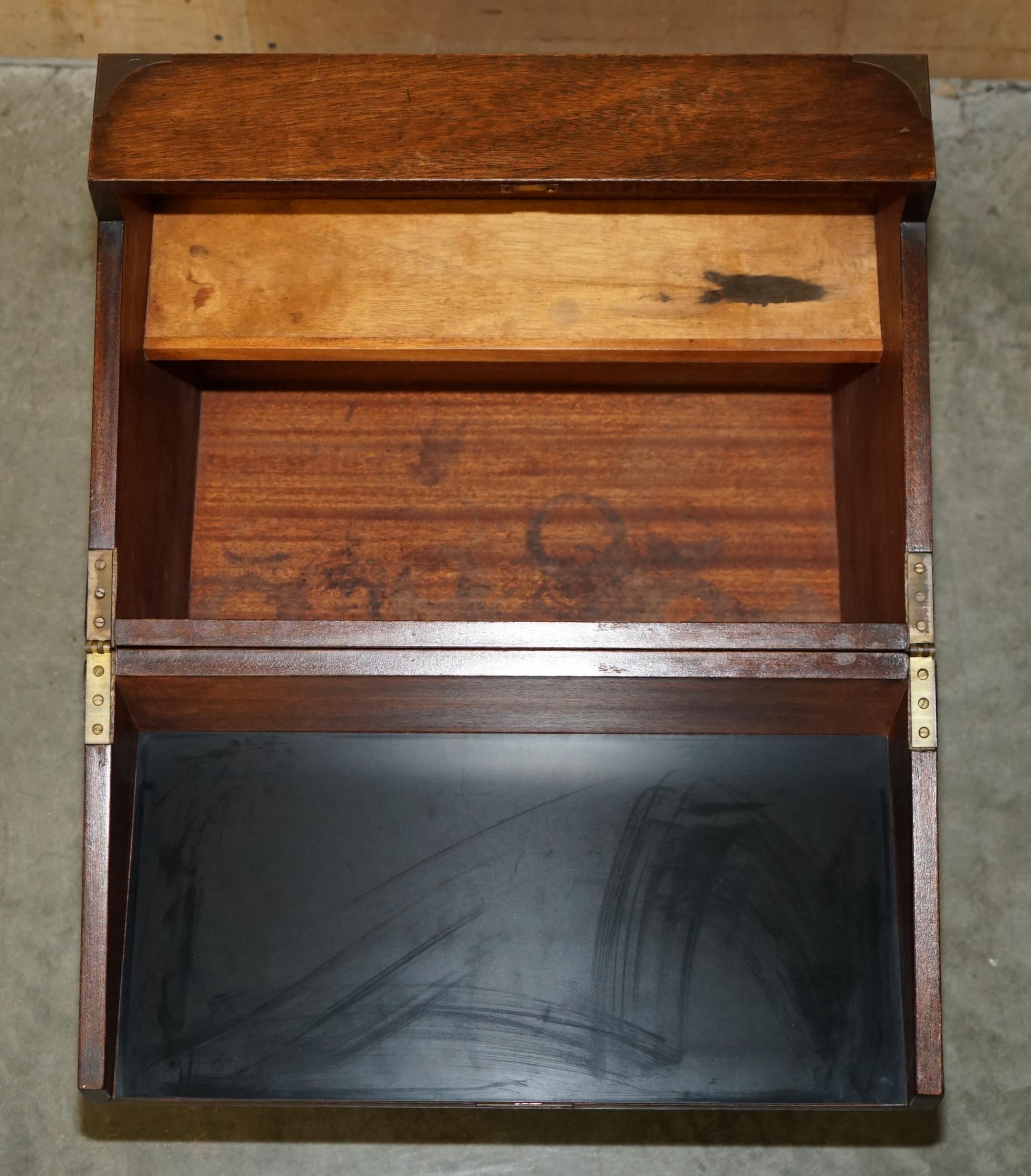 FiNE ANTIQUE VICTORIENNE EN BOIS DURS MILITAIRE CAMPAIGNANT BOITE A BOISSONS CACHÉE A L'INTERIEUR en vente 5
