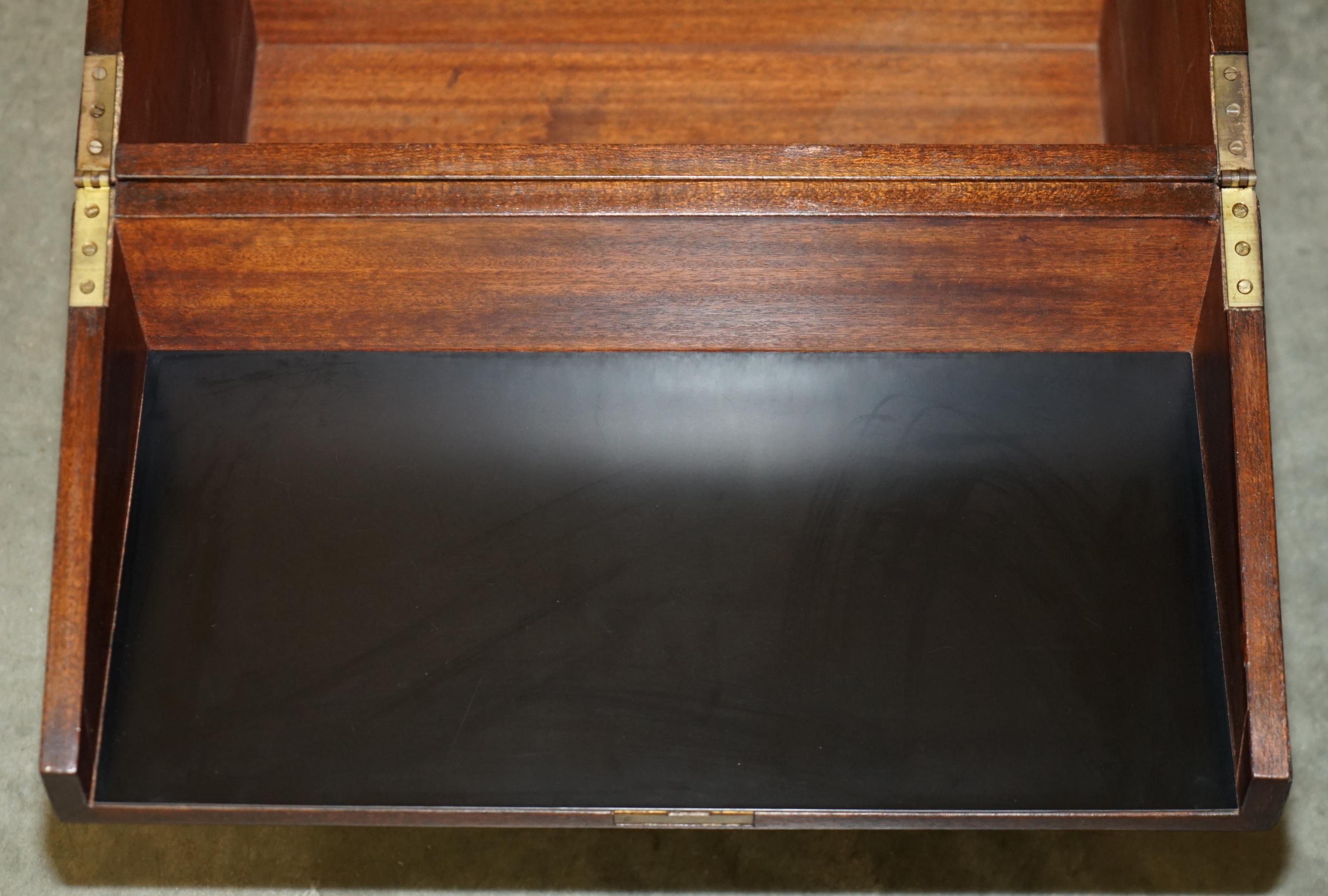 FiNE ANTIQUE VICTORIENNE EN BOIS DURS MILITAIRE CAMPAIGNANT BOITE A BOISSONS CACHÉE A L'INTERIEUR en vente 7