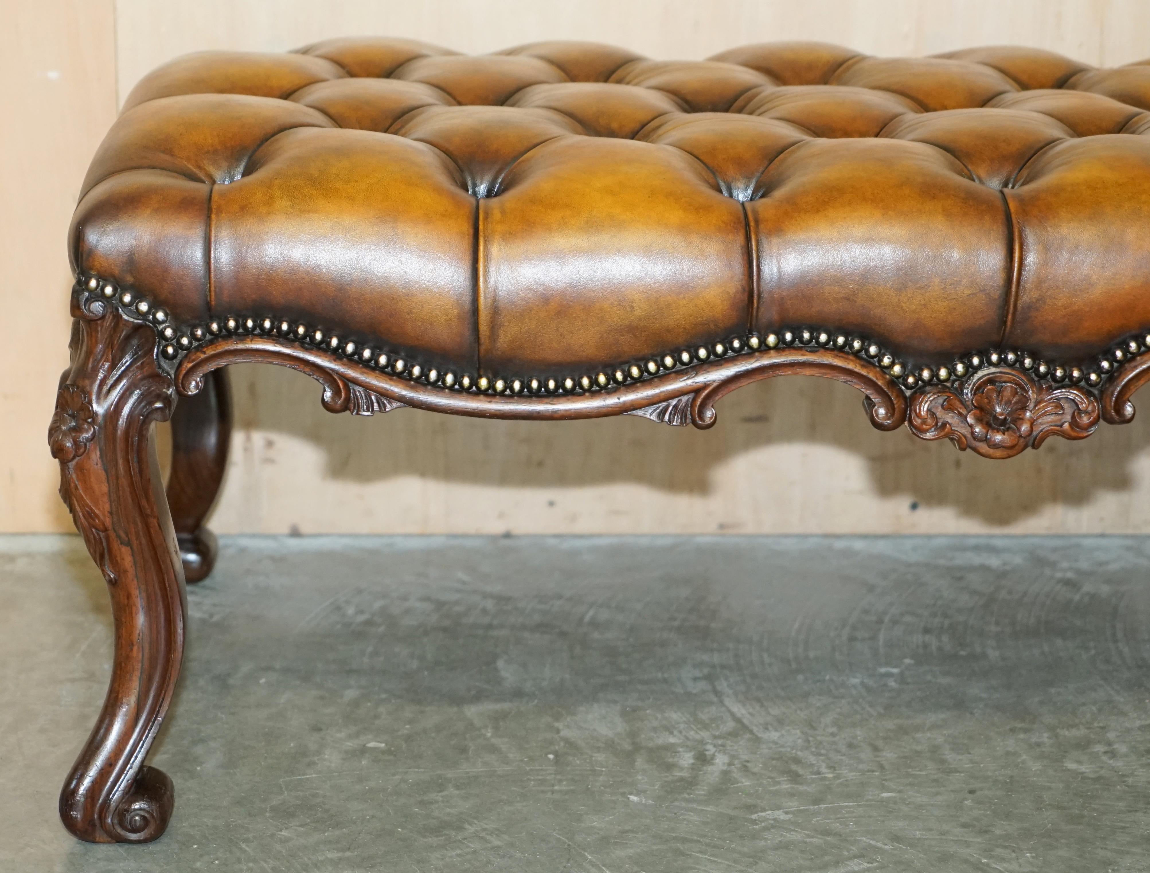 English FINE ANTIQUE ViCTORIAN HARDWOOD SHOW FRAME CHESTERFIELD BROWN LEATHER FOOTSTOOL