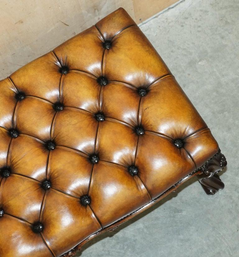 FINE ANTIQUE ViCTORIAN HARDWOOD SHOW FRAME CHESTERFIELD BROWN LEATHER FOOTSTOOL (Leder) im Angebot