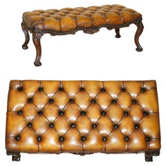 Fino taburete antiguo de madera dura viCToriana con marco de cuero marrón de chesterfield