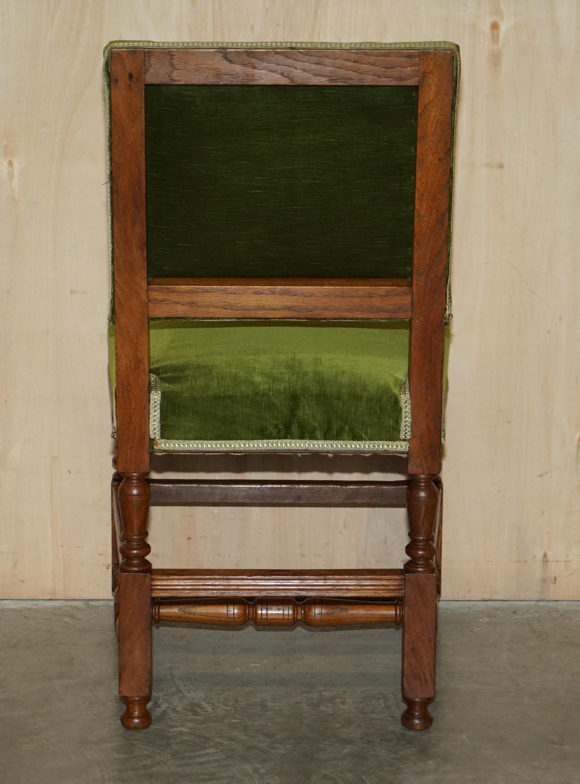 Belle chaise de bureau victorienne originale estampillée Edward & Roberts verte en vente 12