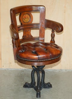 FINE ANTIQUE VICTORIENNE RESTAURÉE EN CUIR BRUN CHESTERFIELD TUFTED CAPTAINS CHAIR